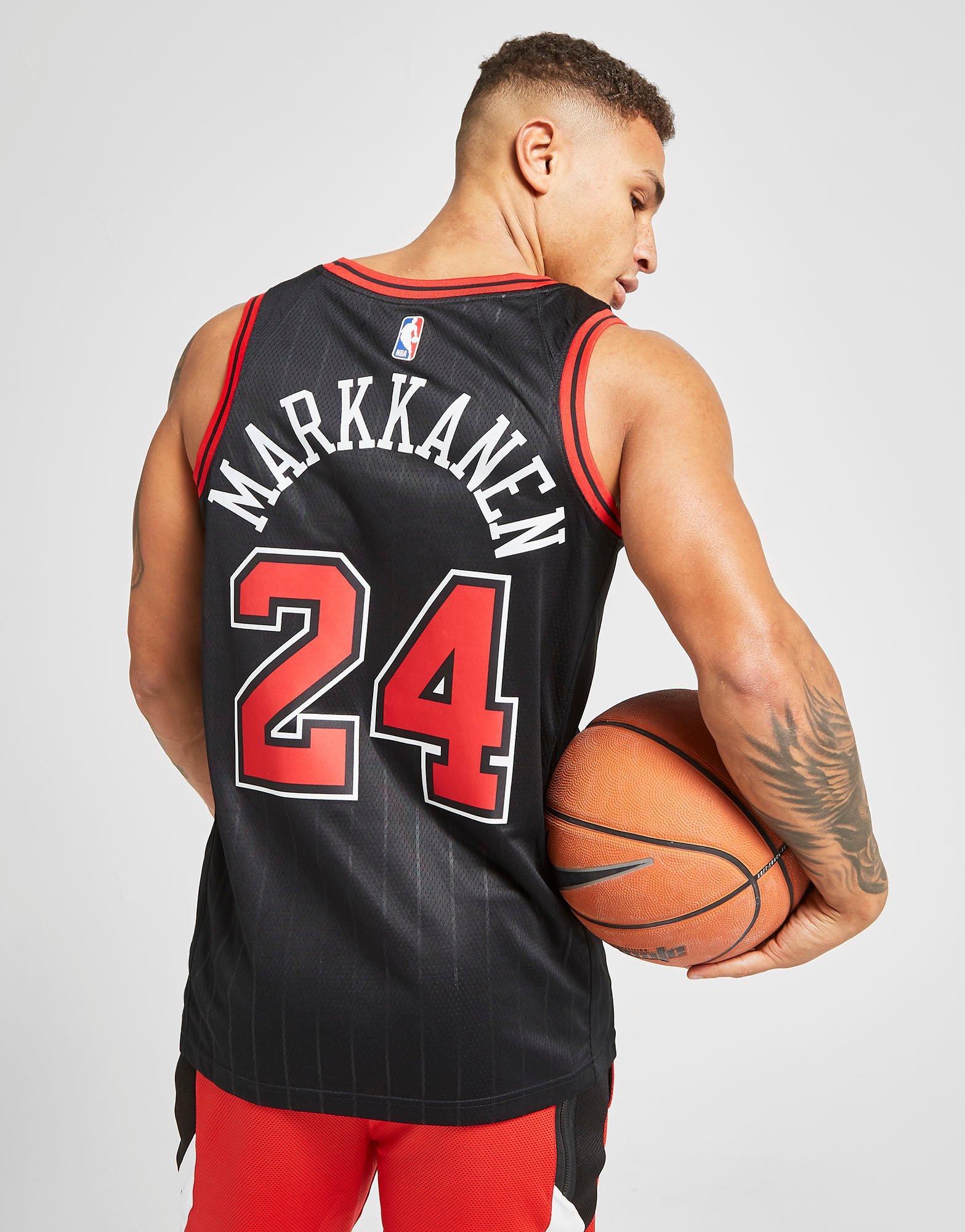 bulls 24 jersey