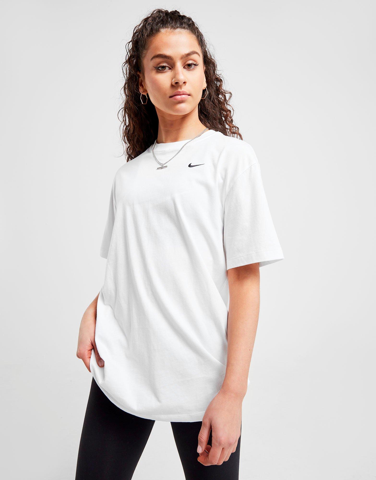 oversized nike tee