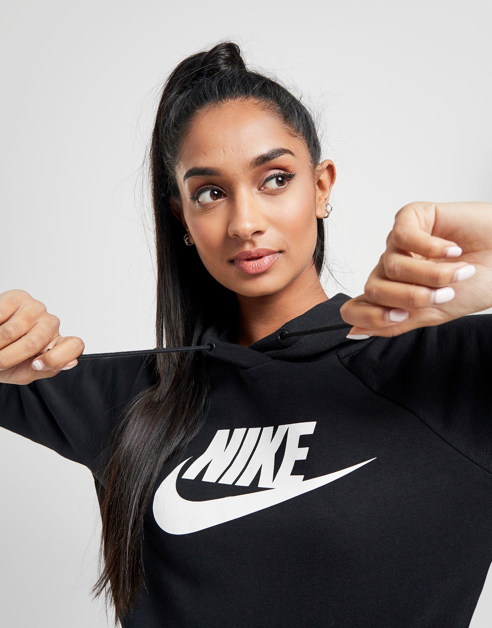 nike essential logo overhead hoodie