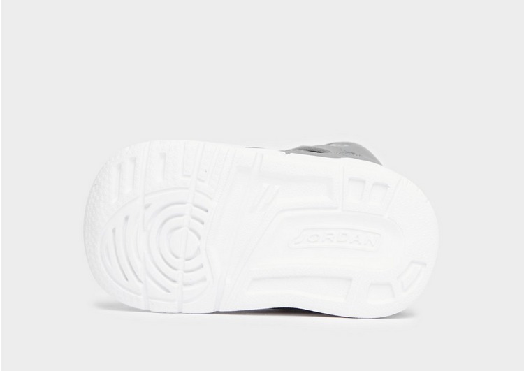 Jordan Max Aura Infant