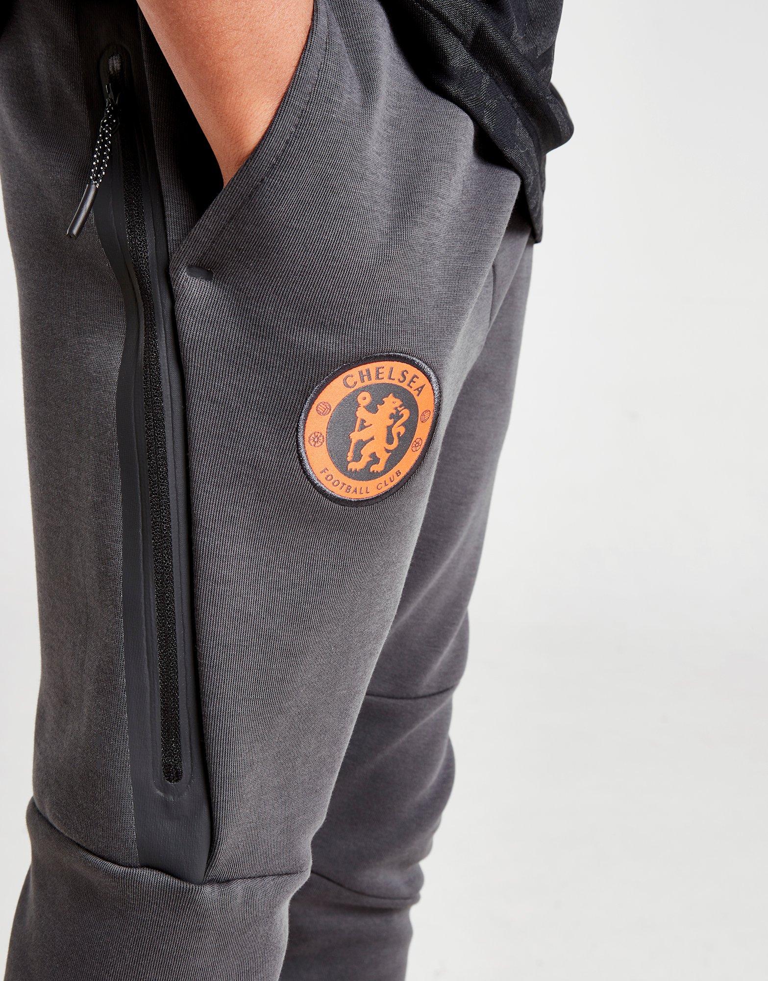 nike tech fleece chelsea