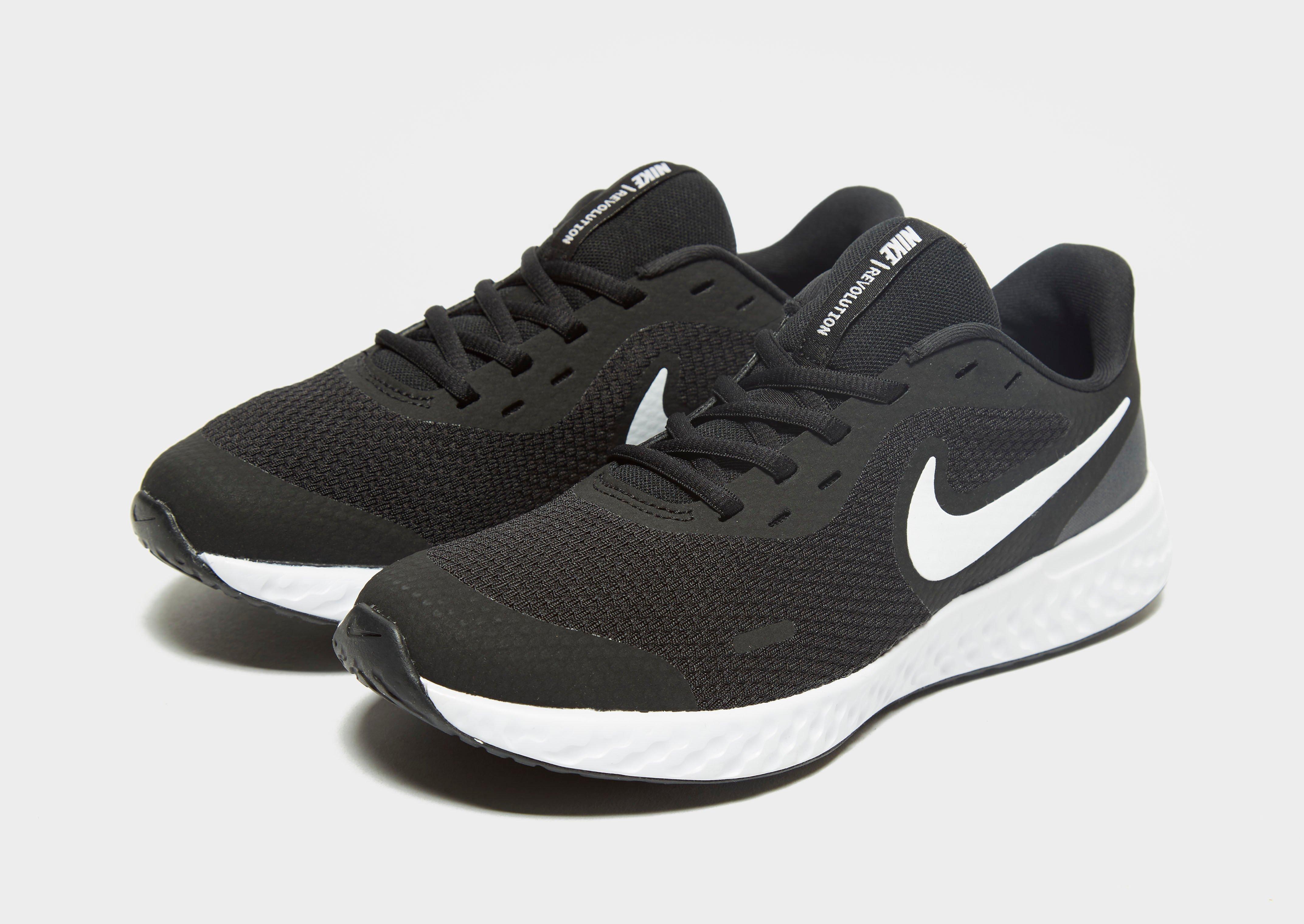 nike revolution junior