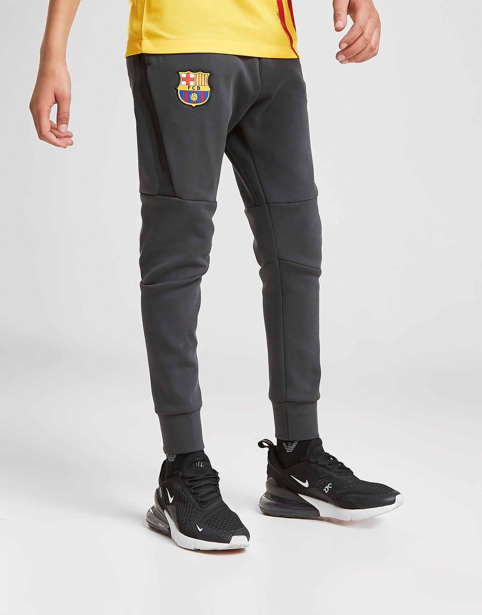 fc barcelona nike tech