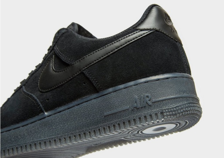 Nike Air Force 1 '07 LV8