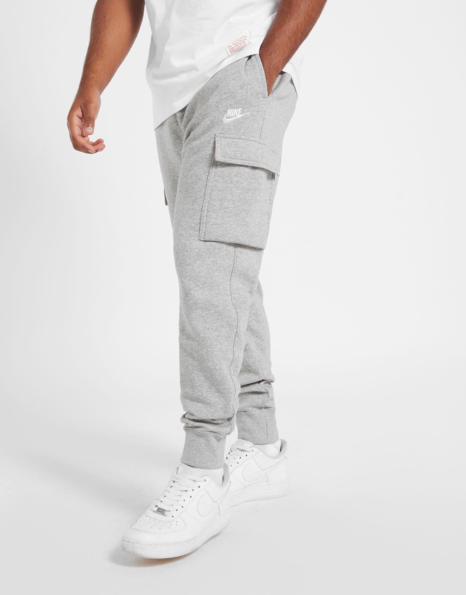 nike sweatpants with cargo pockets