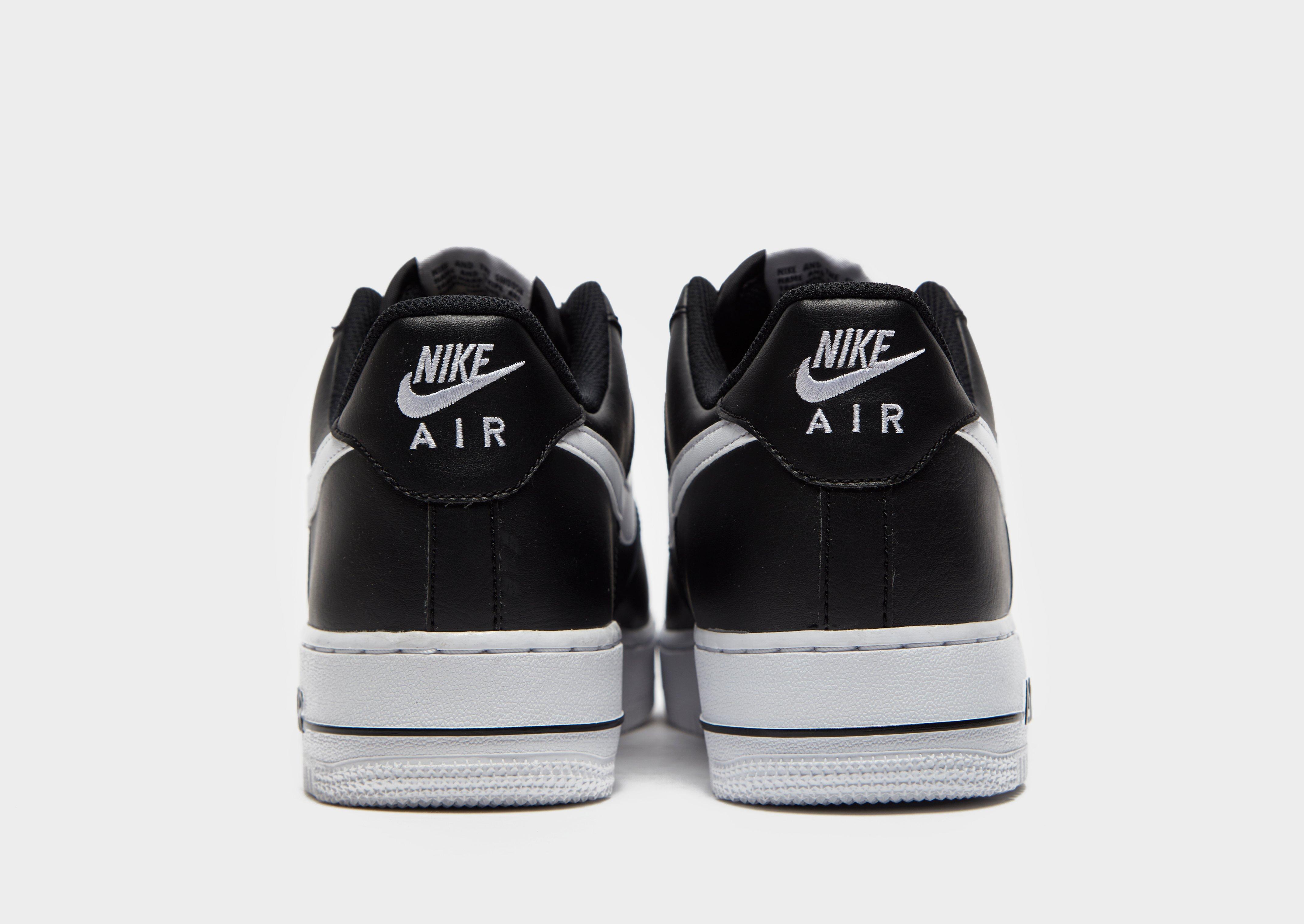 nike black air force 1 07 trainers