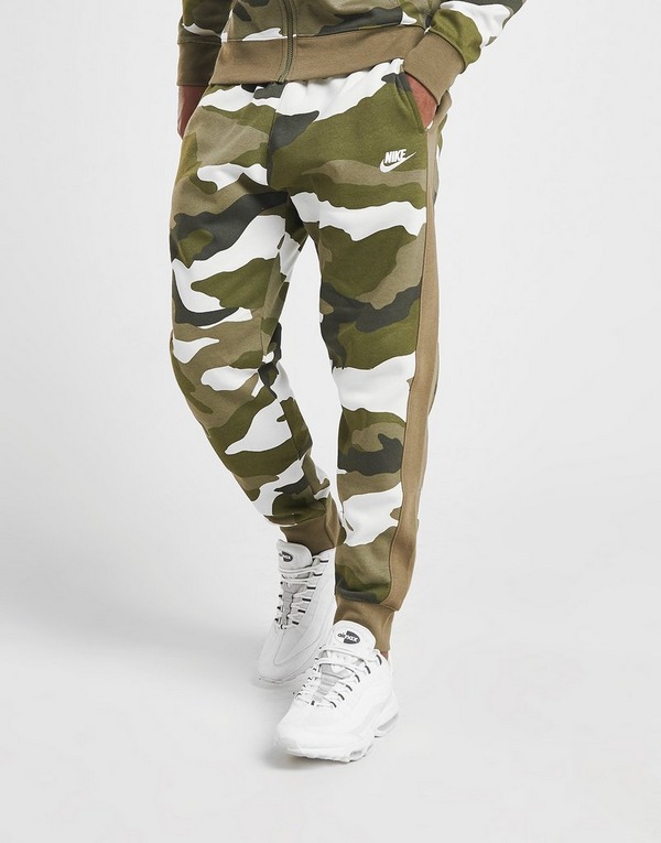 pantaloni camo nike pantaloni camo nike