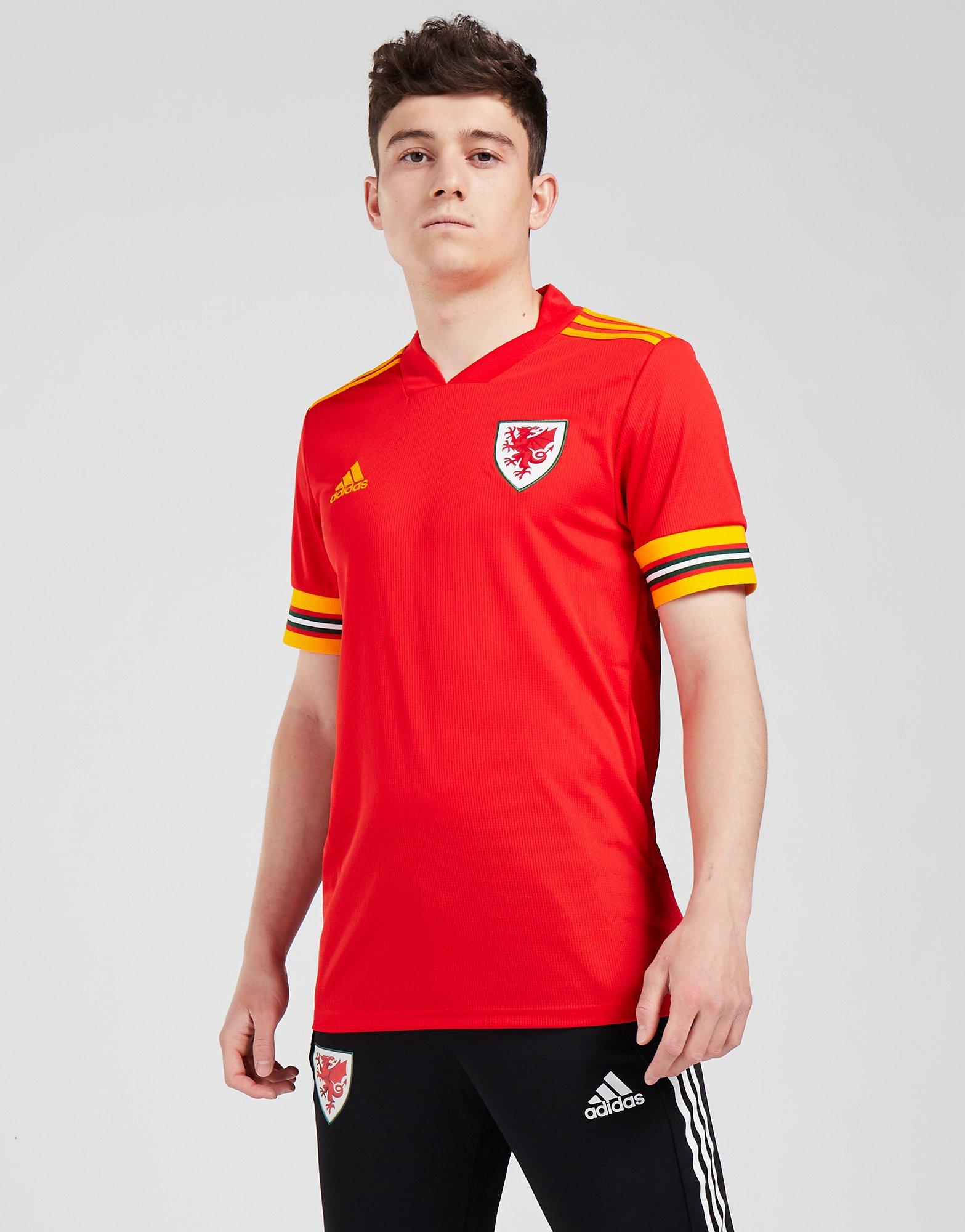 wales soccer jersey