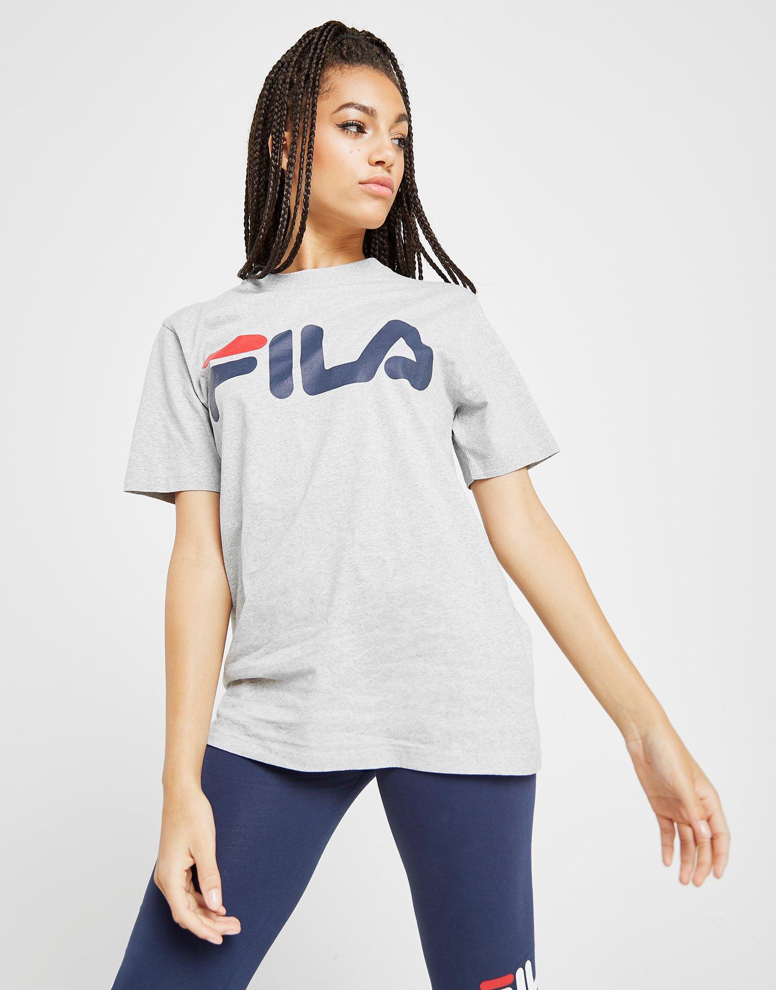 grey fila t shirt