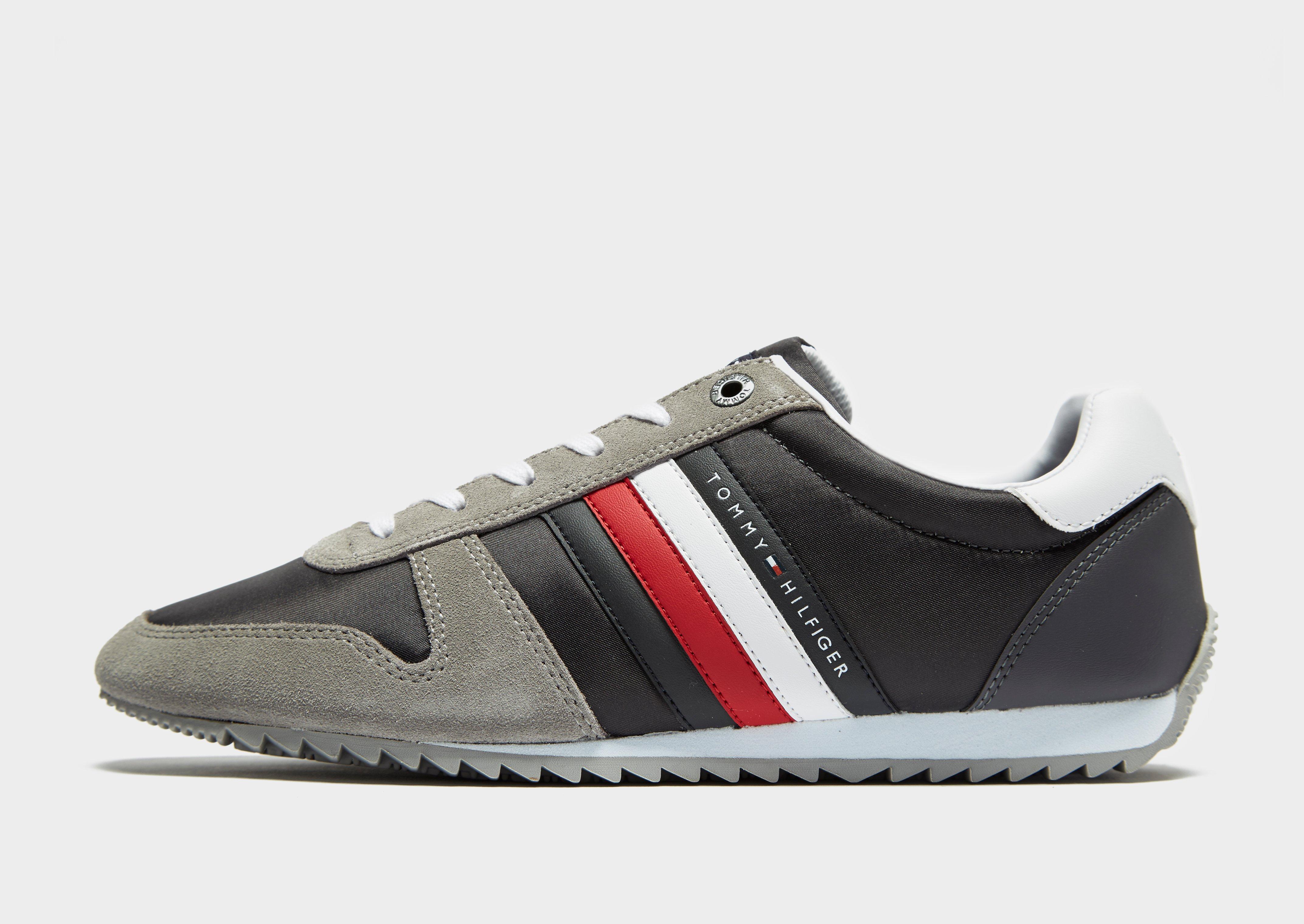 essential runner tommy hilfiger