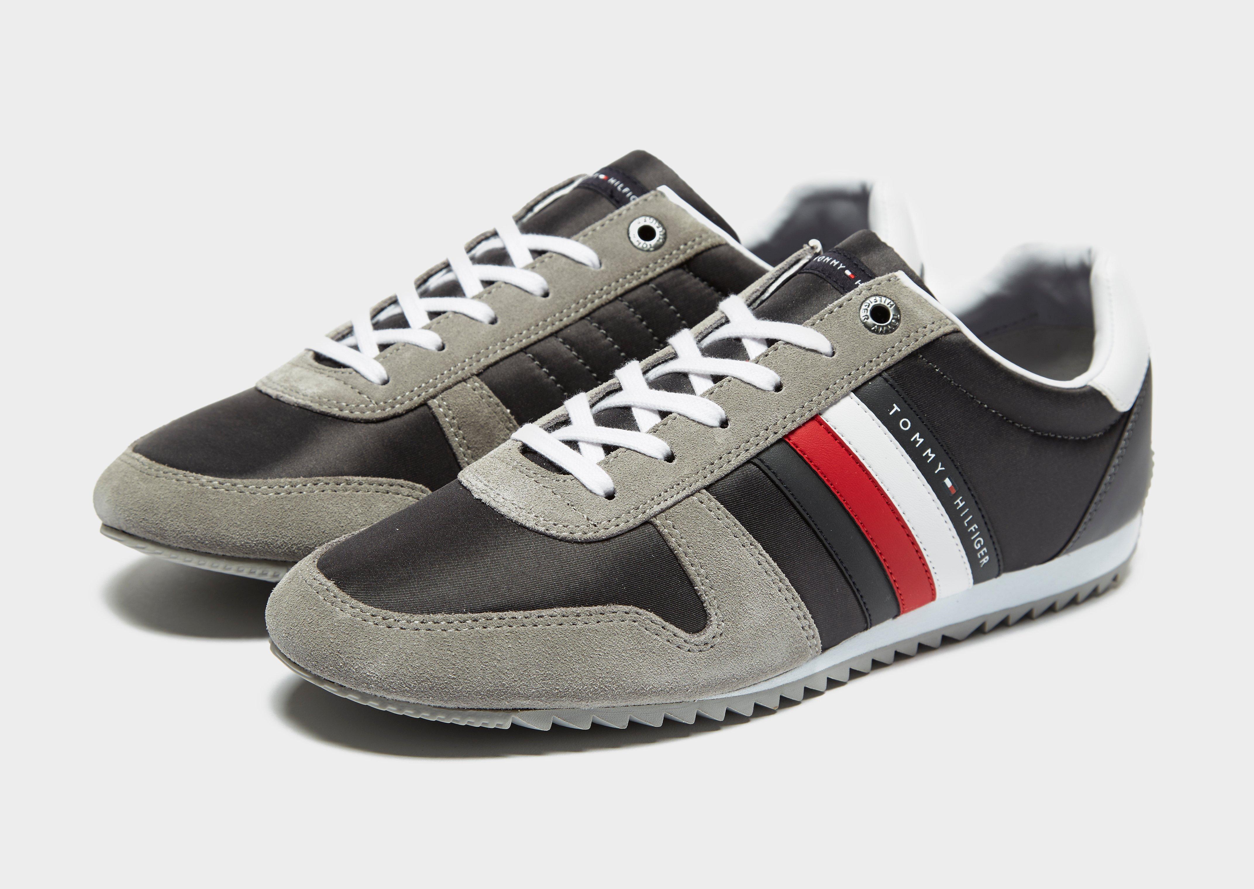 essential runner tommy hilfiger