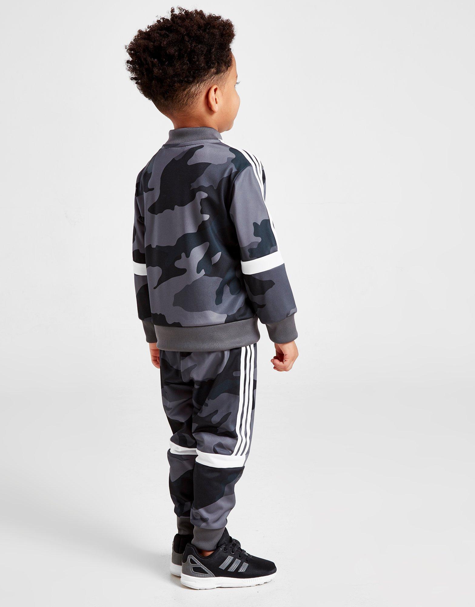 tuta adidas camouflage