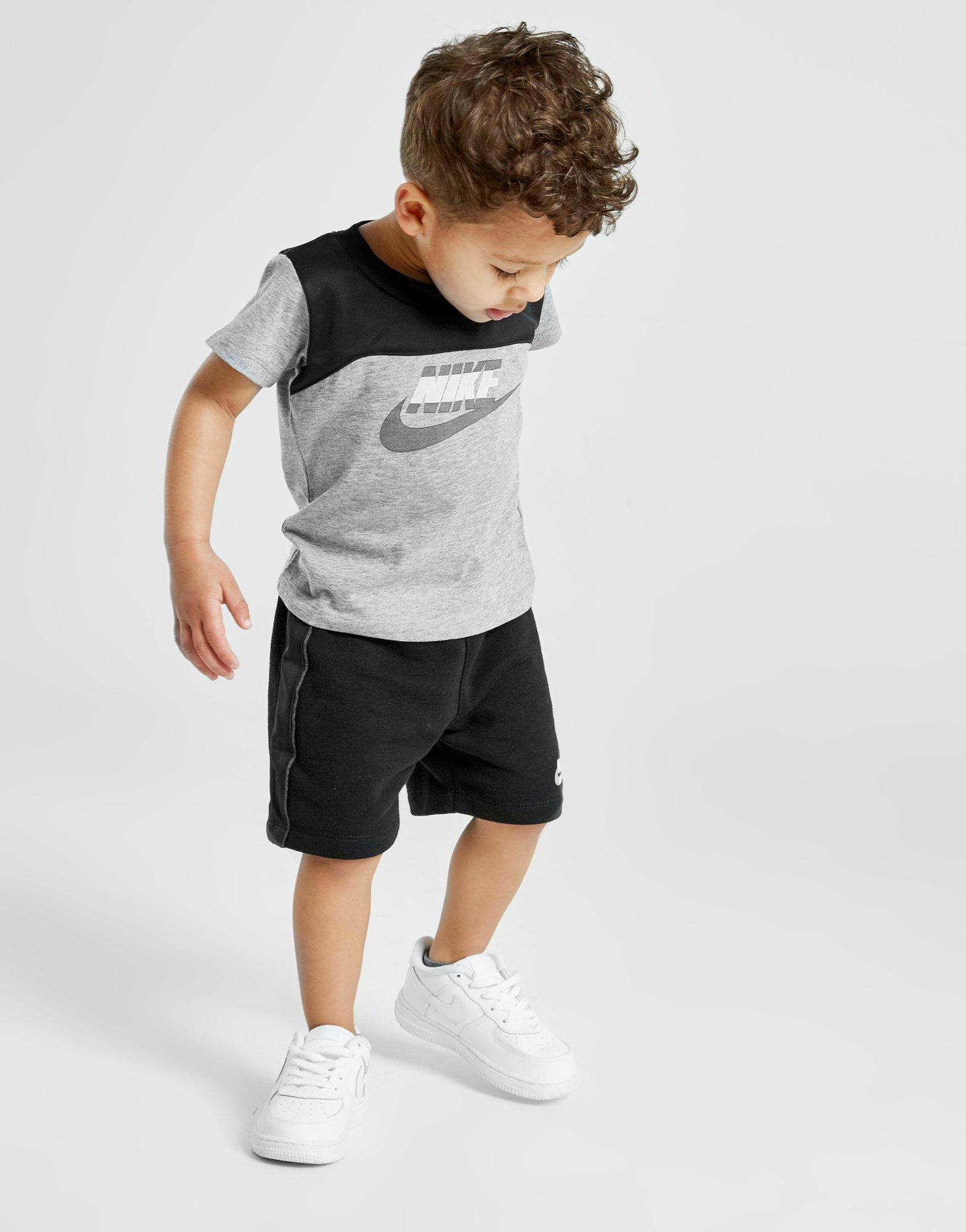ensemble short nike bebe