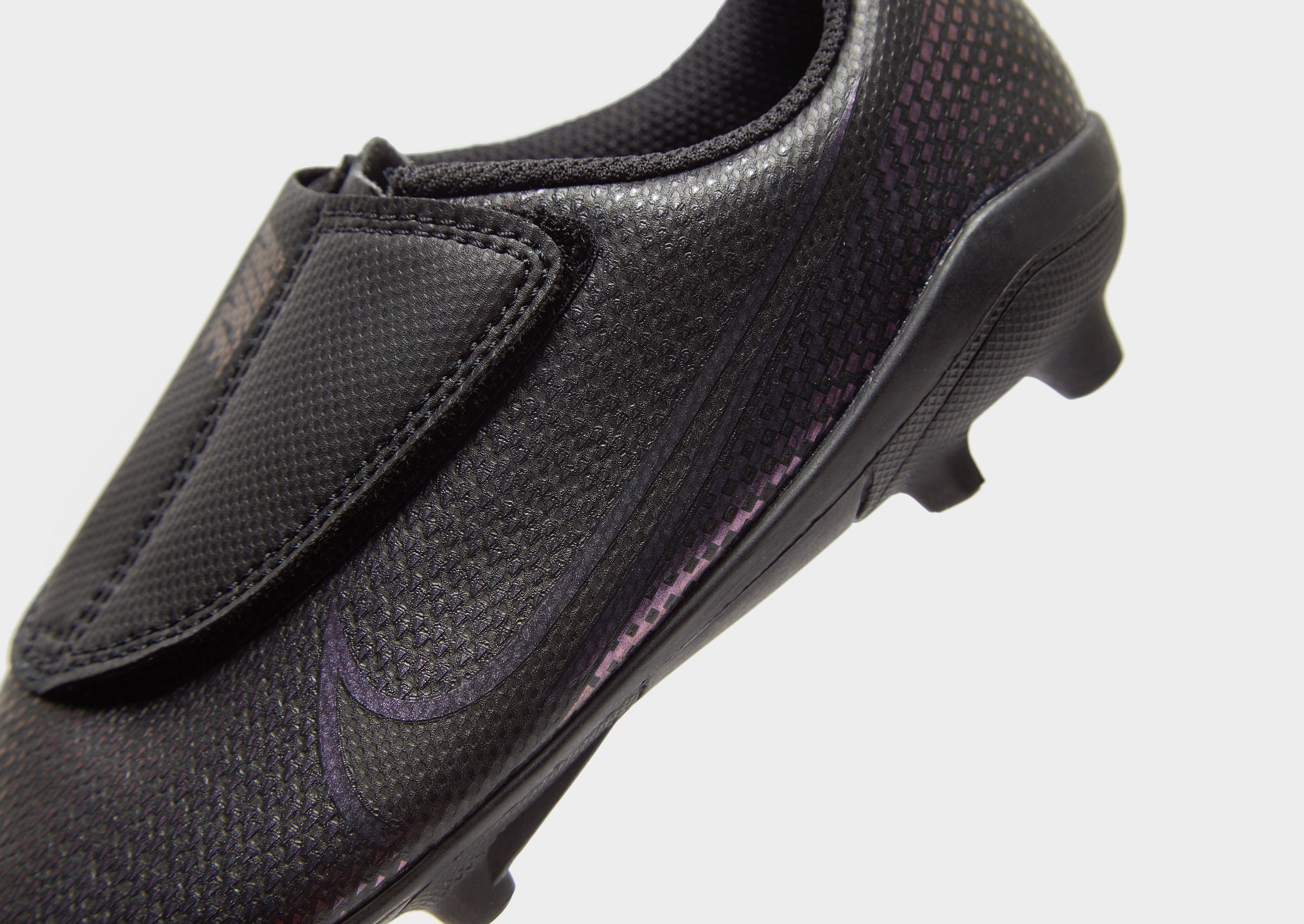 Nike Mercurial Vapor 13 Pro FG Football boots forthe field.
