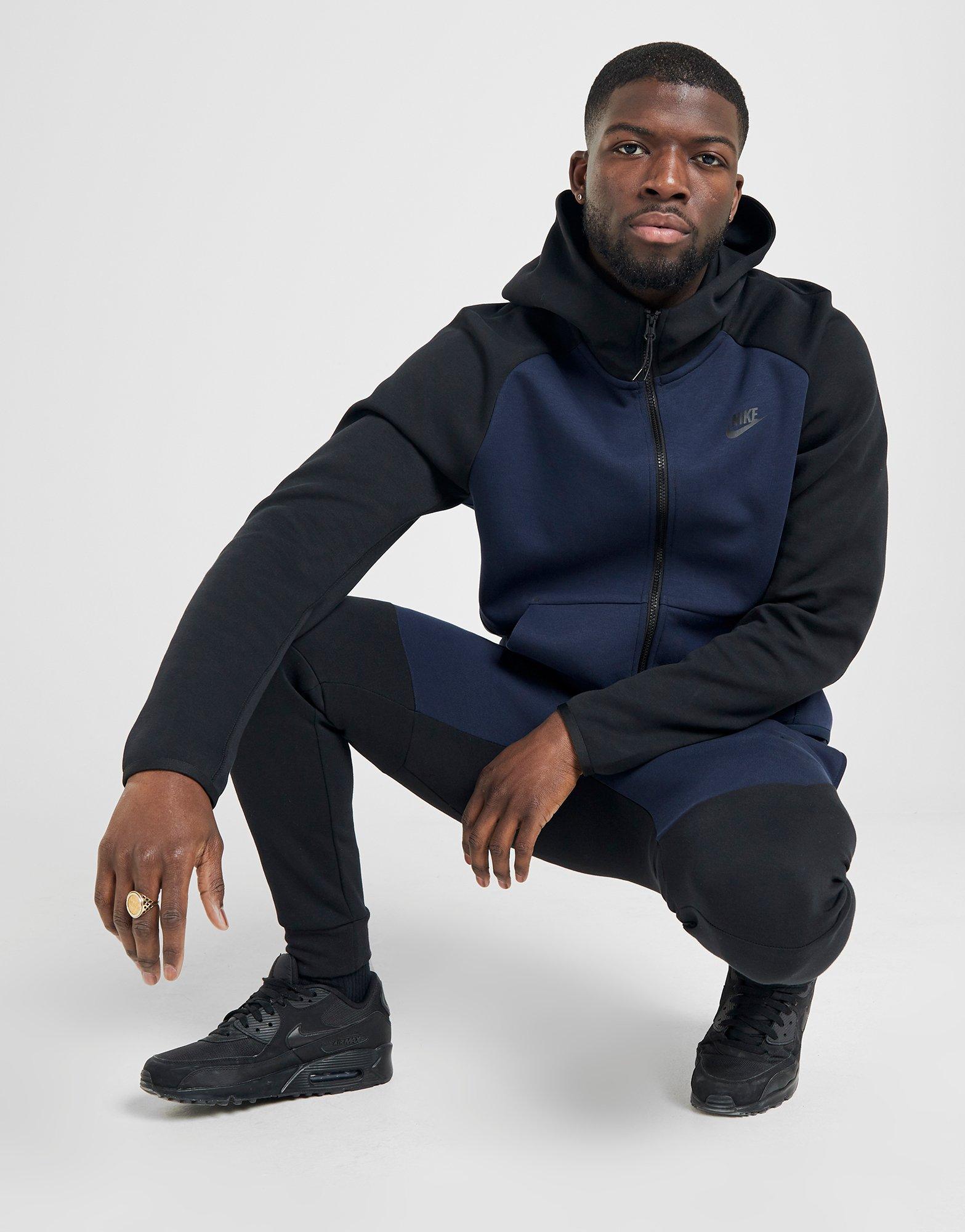 nike tech fleece black tracksuit