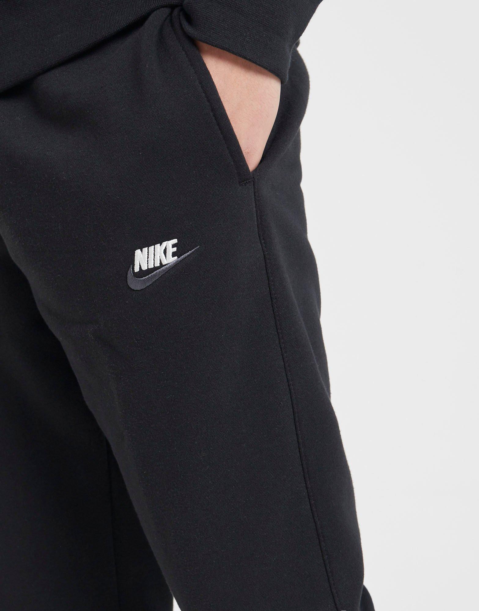 nike foundation cuffed fleece joggers