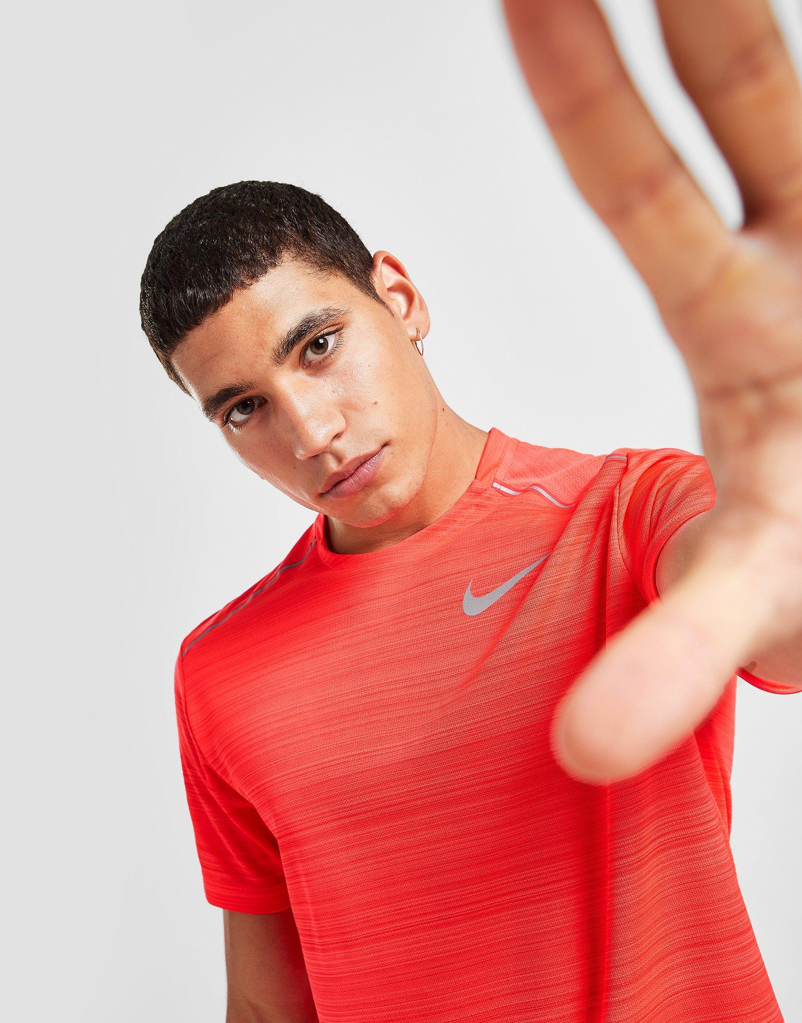 nike miler red