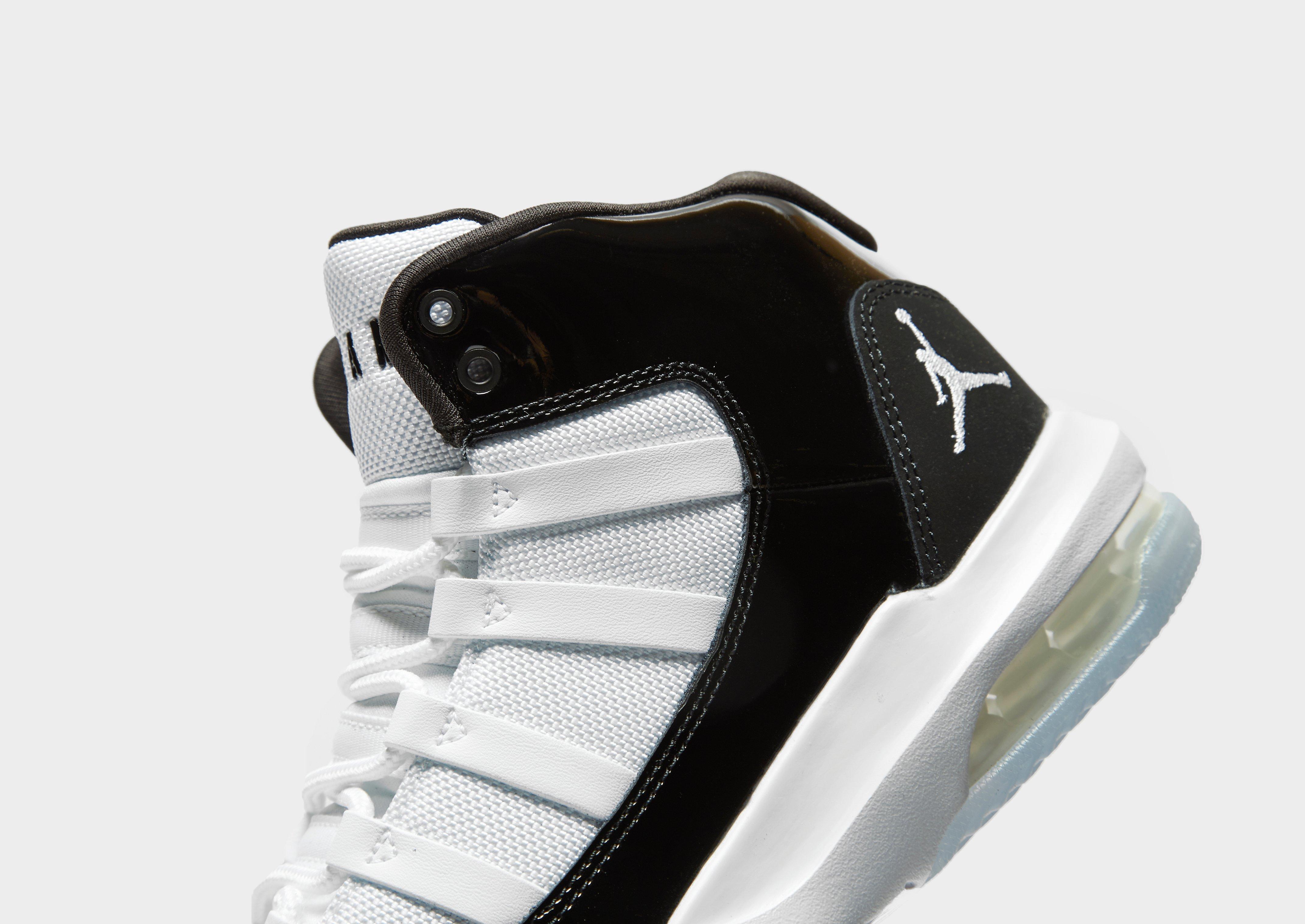 jordan max aura black white