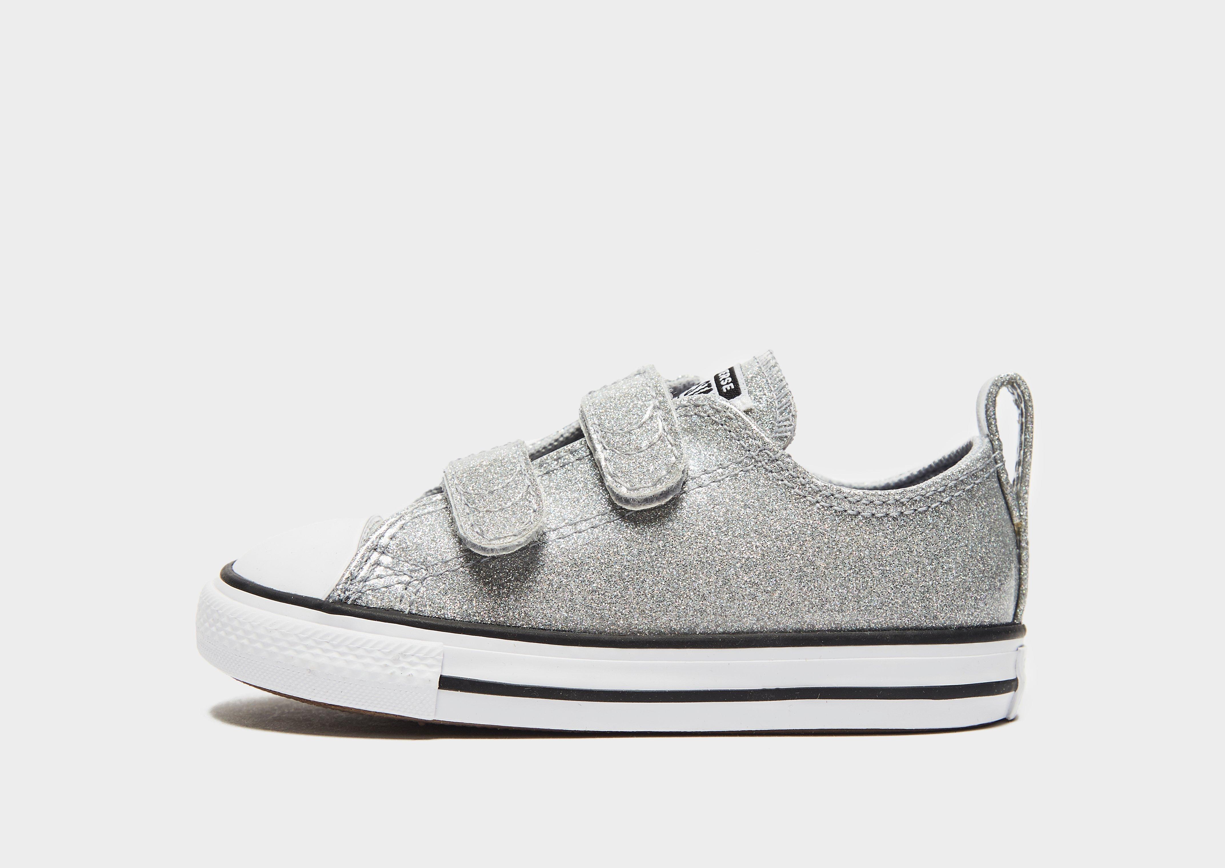 bebe converse