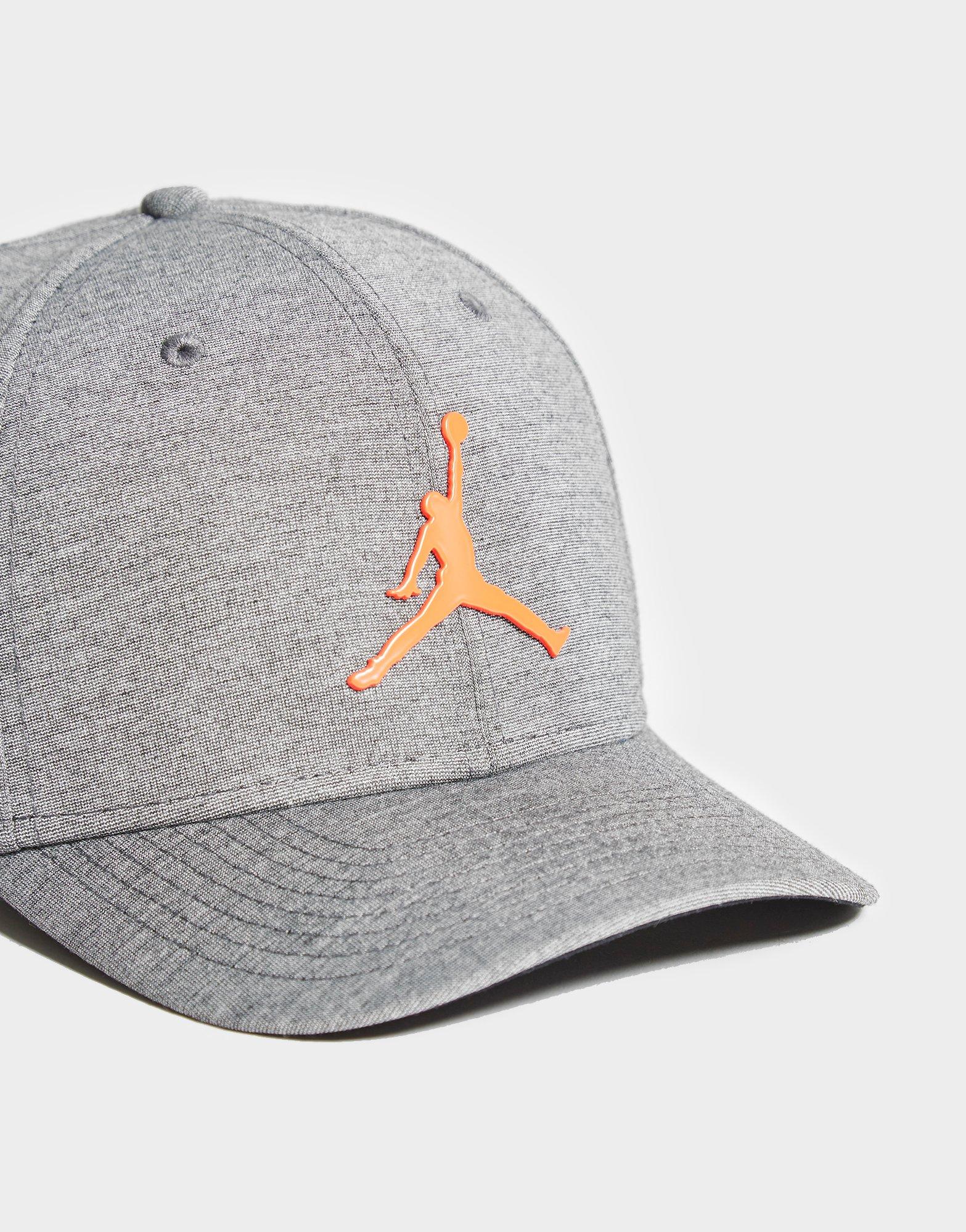 jordan classic 99 metal jumpman cap