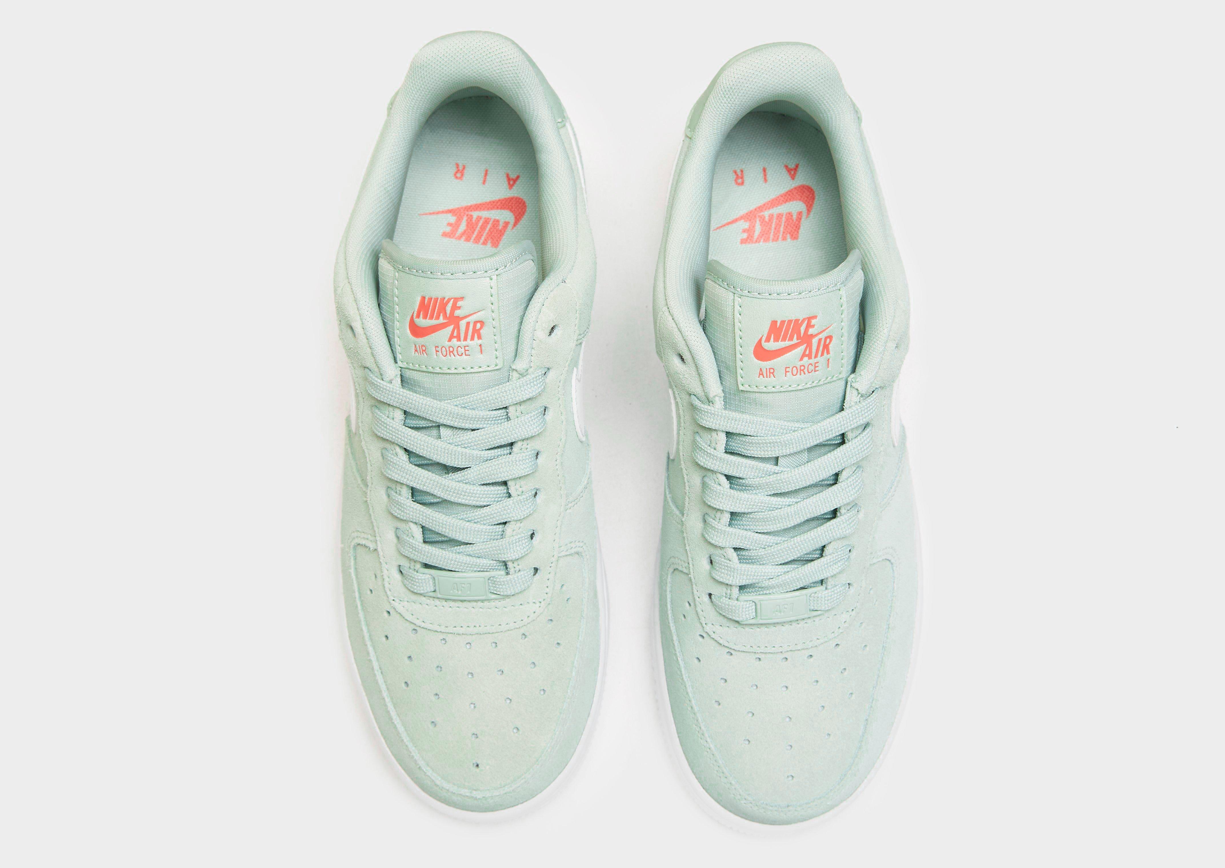 nike air force 1 lv8 grün