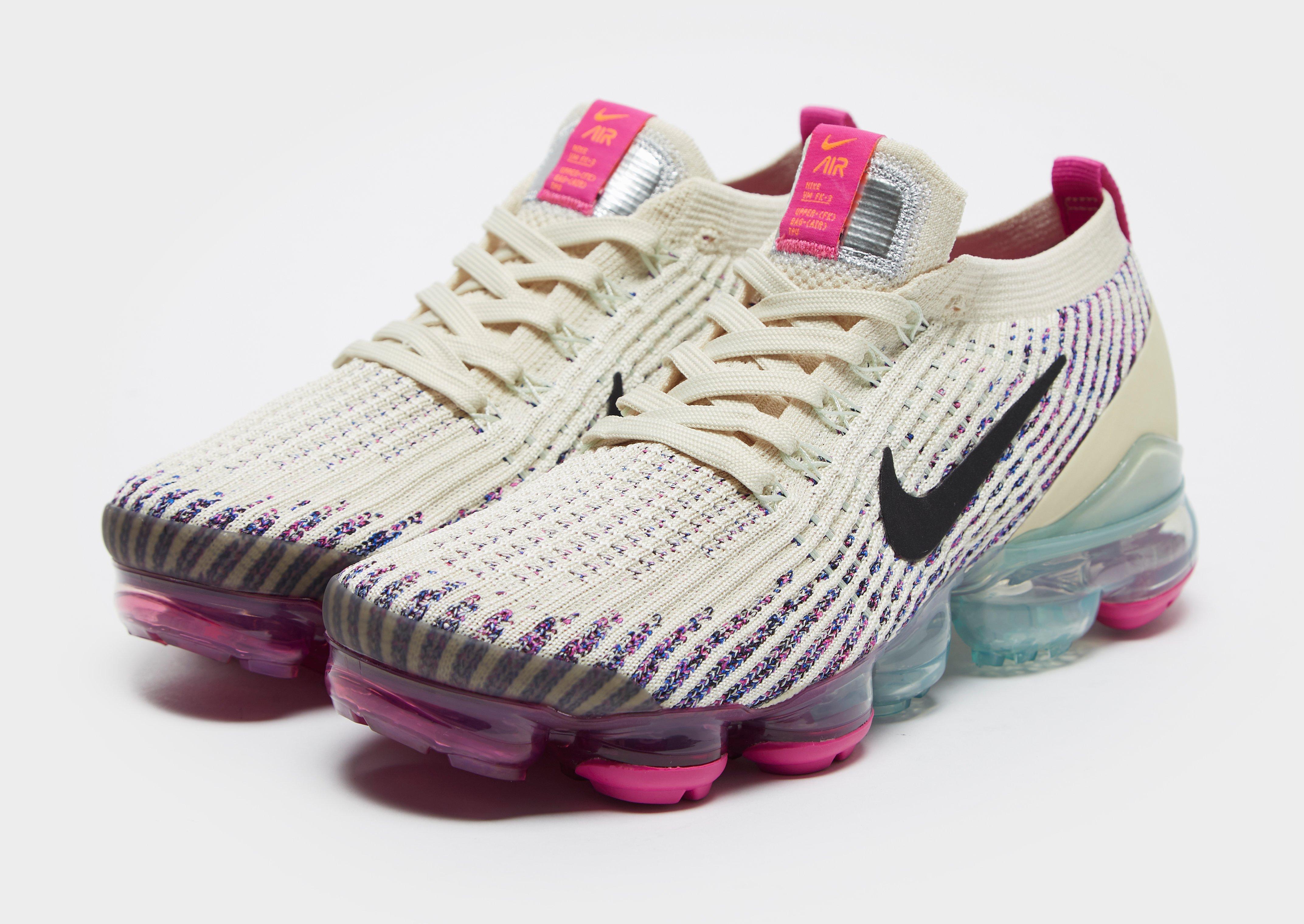 NIKE VAPORMAX 3.0 BRANCO E ROSA