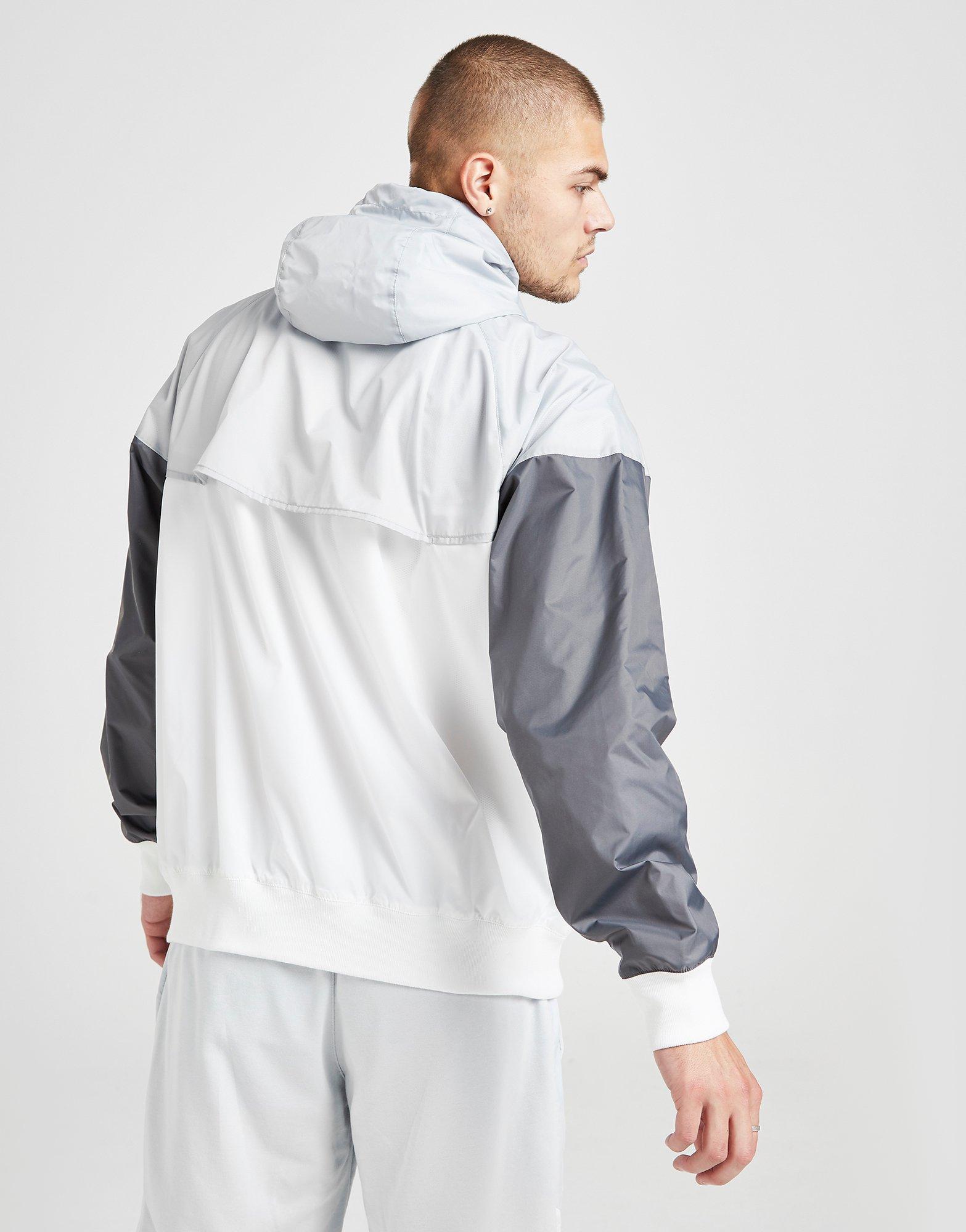 nike lightweight windrunner