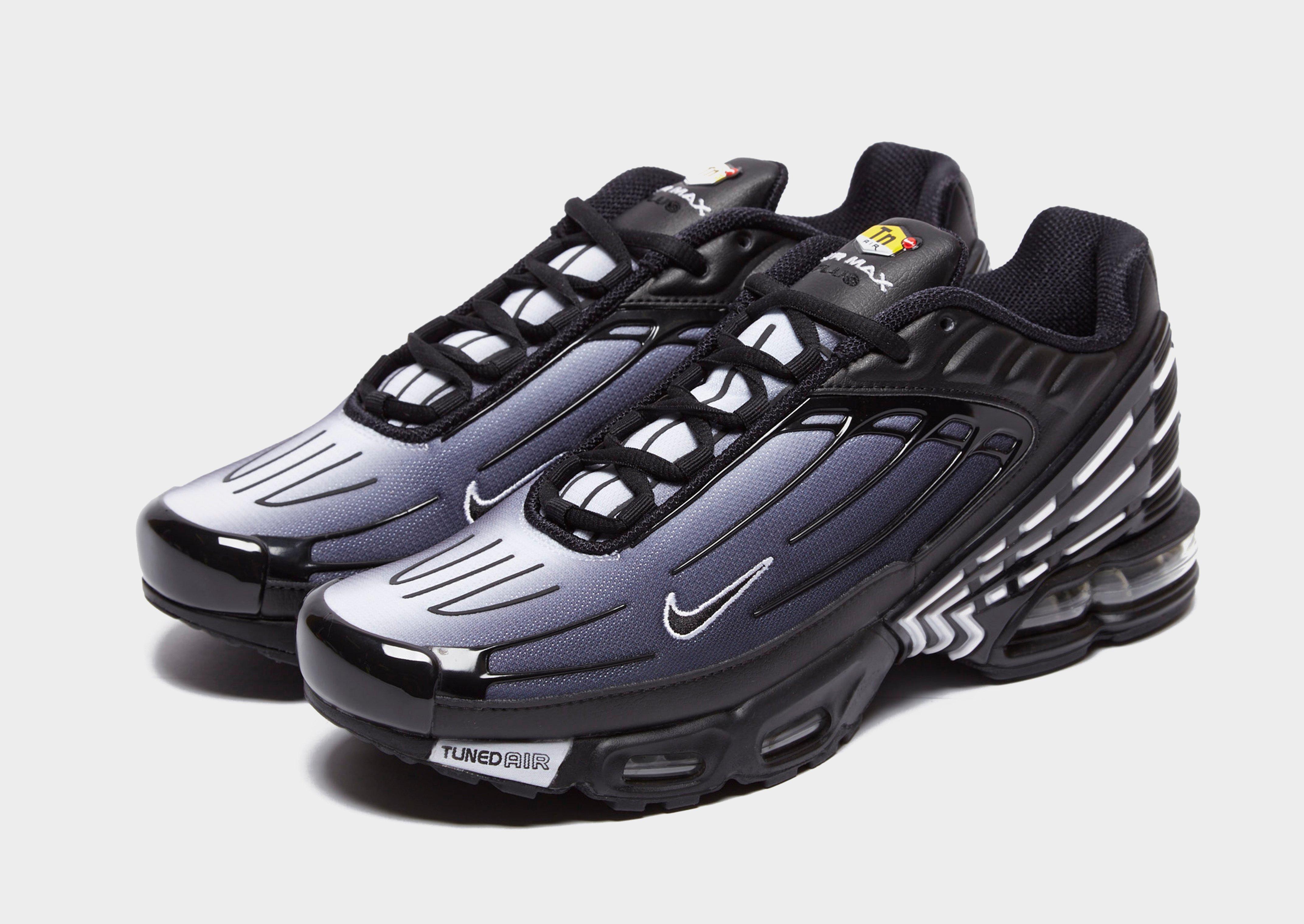 Acquista Nike Air Max Plus III in Nero