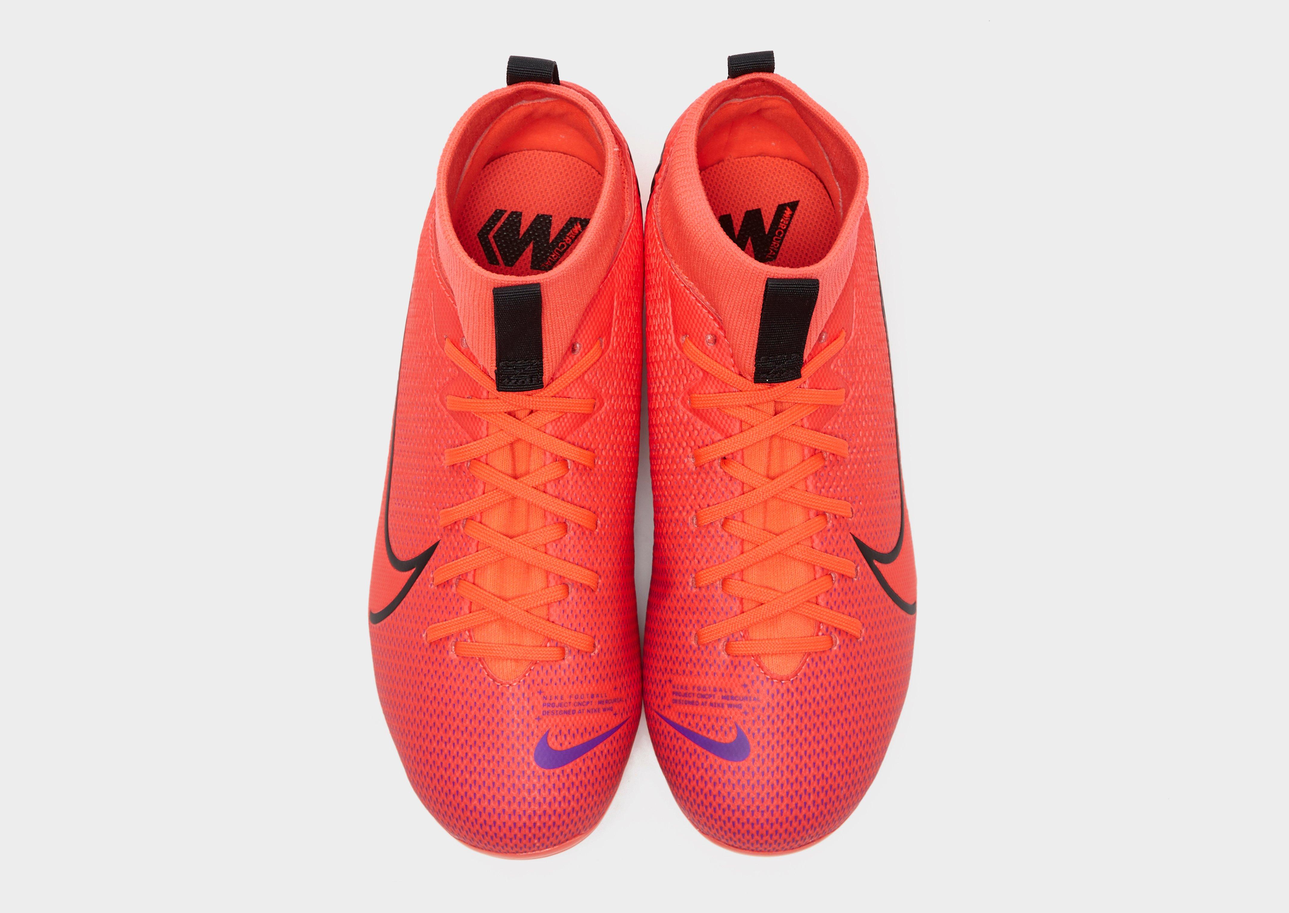 Nike Mercurial Superfly 7 Academy FG Soccer Cleats.