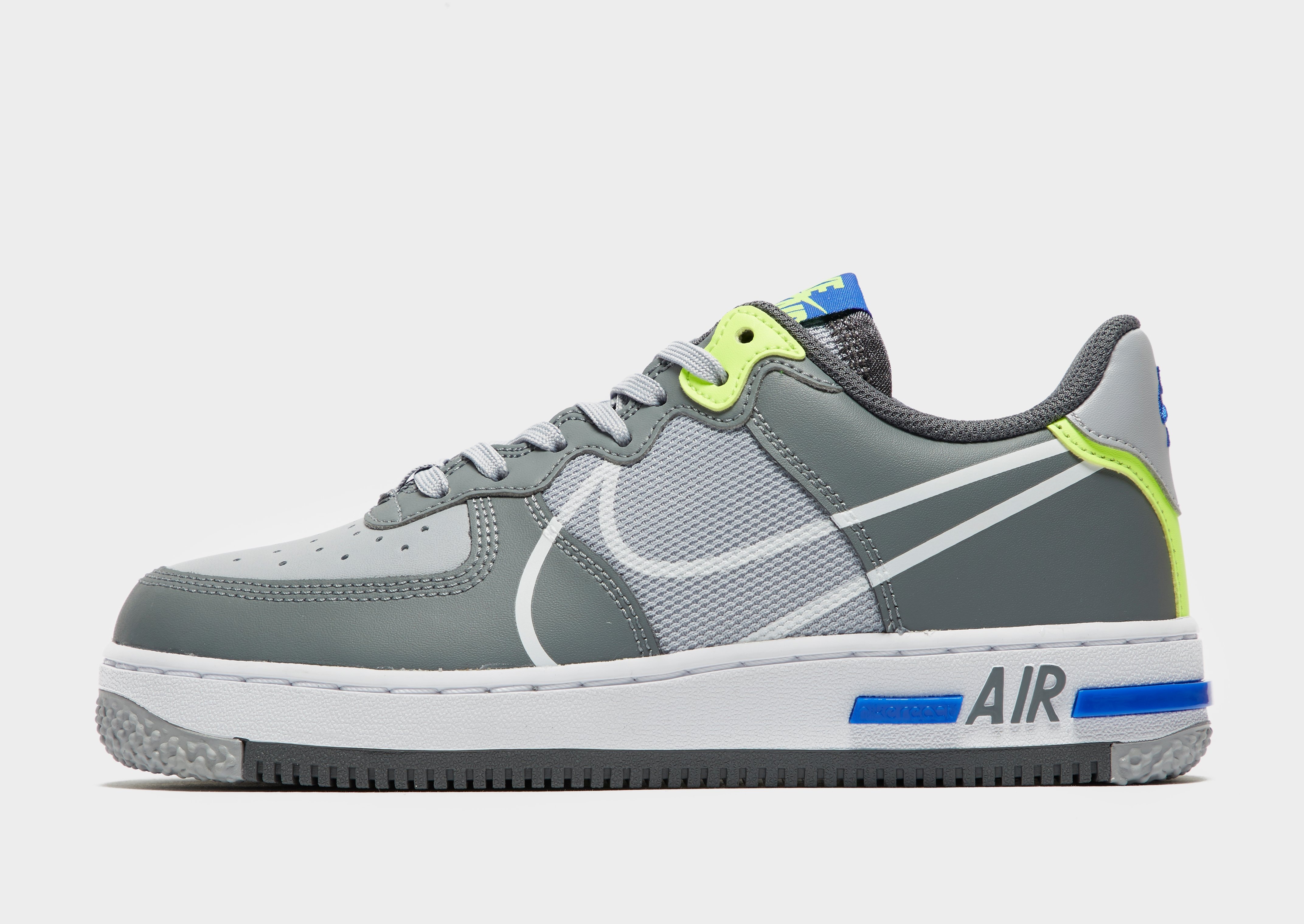 Compra Nike Air Force 1 React júnior en Gris JD Sports