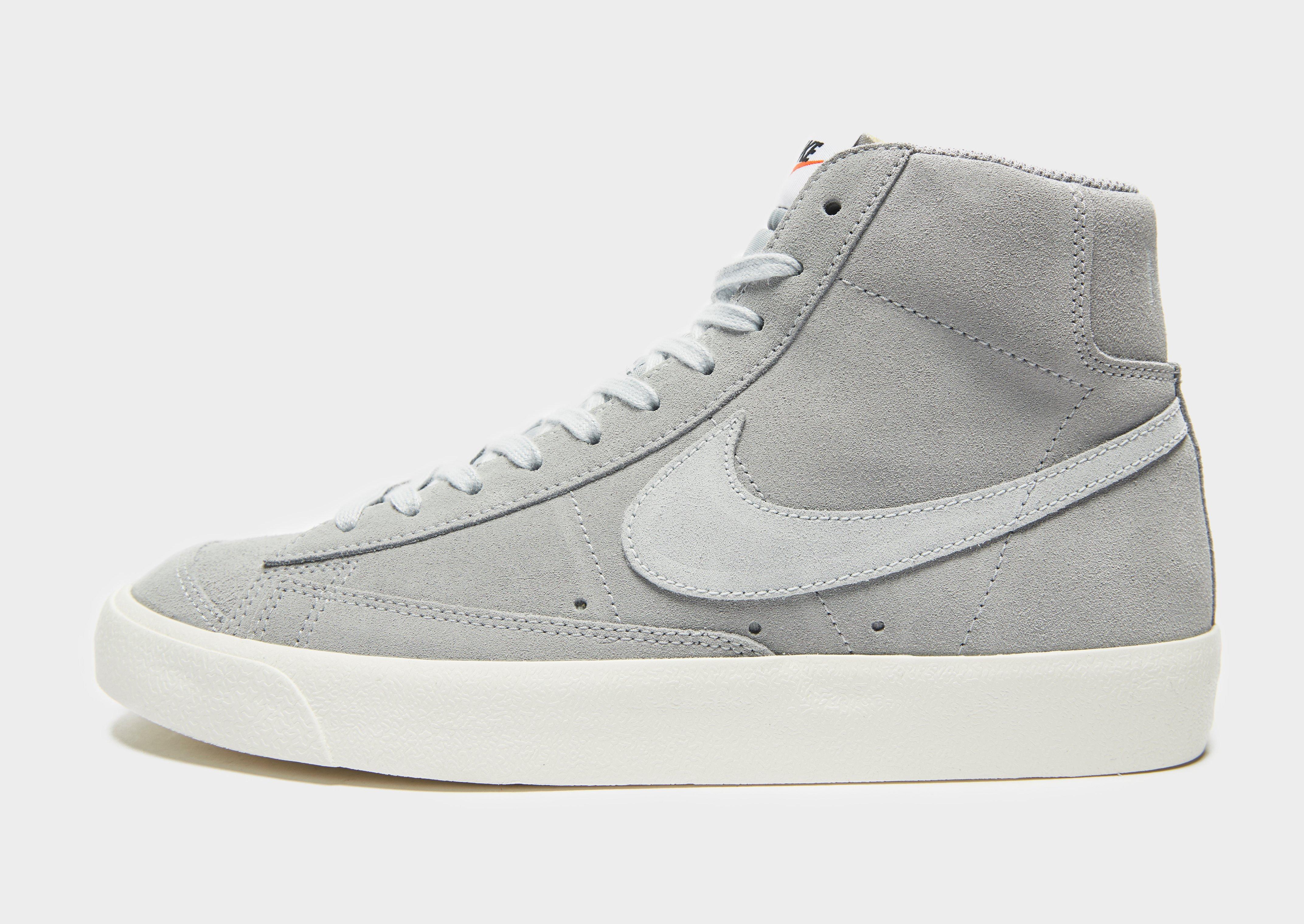 nike blazer qs