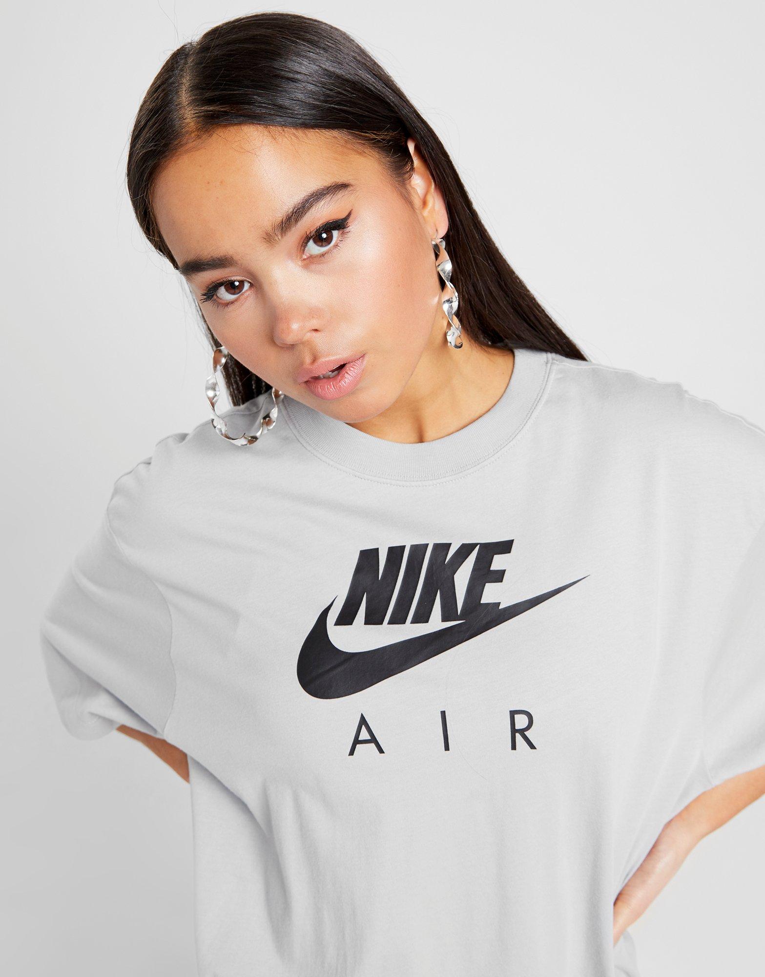 nike oversized boyfriend t shirt