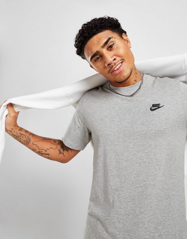 Geschatte Alternatief Matroos Grey Nike Club T-Shirt Heren | JD Sports
