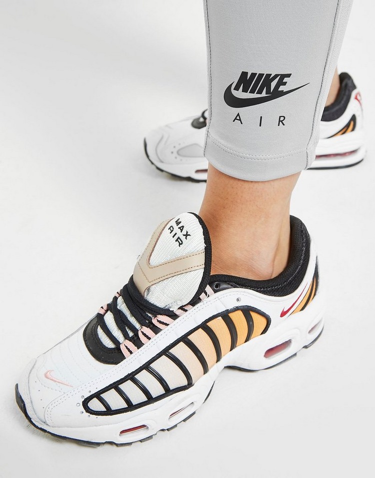 nike air ribbed beige