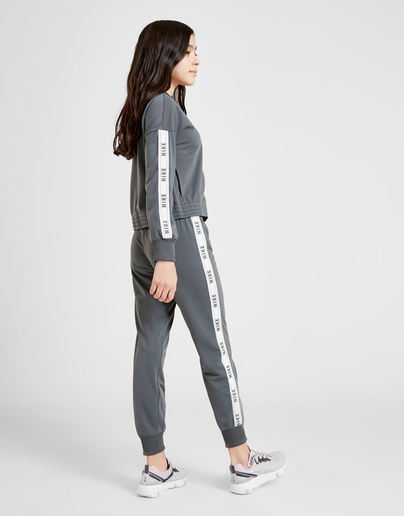 nike tracksuit junior girl