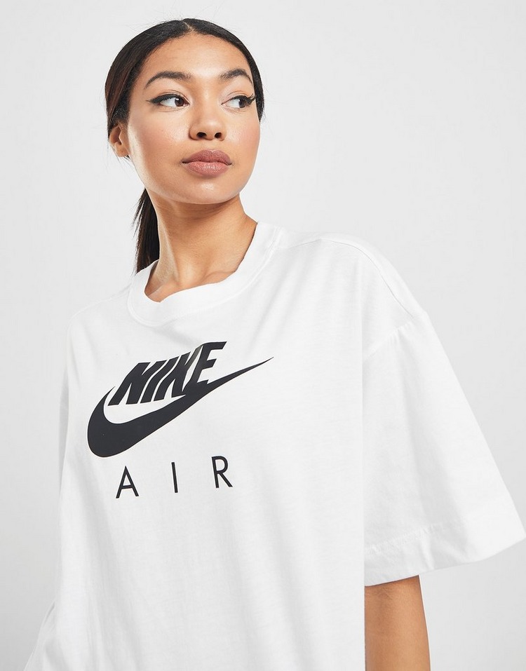 Shop den Nike Air Boyfriend TShirt Damen in Weiss JD Sports
