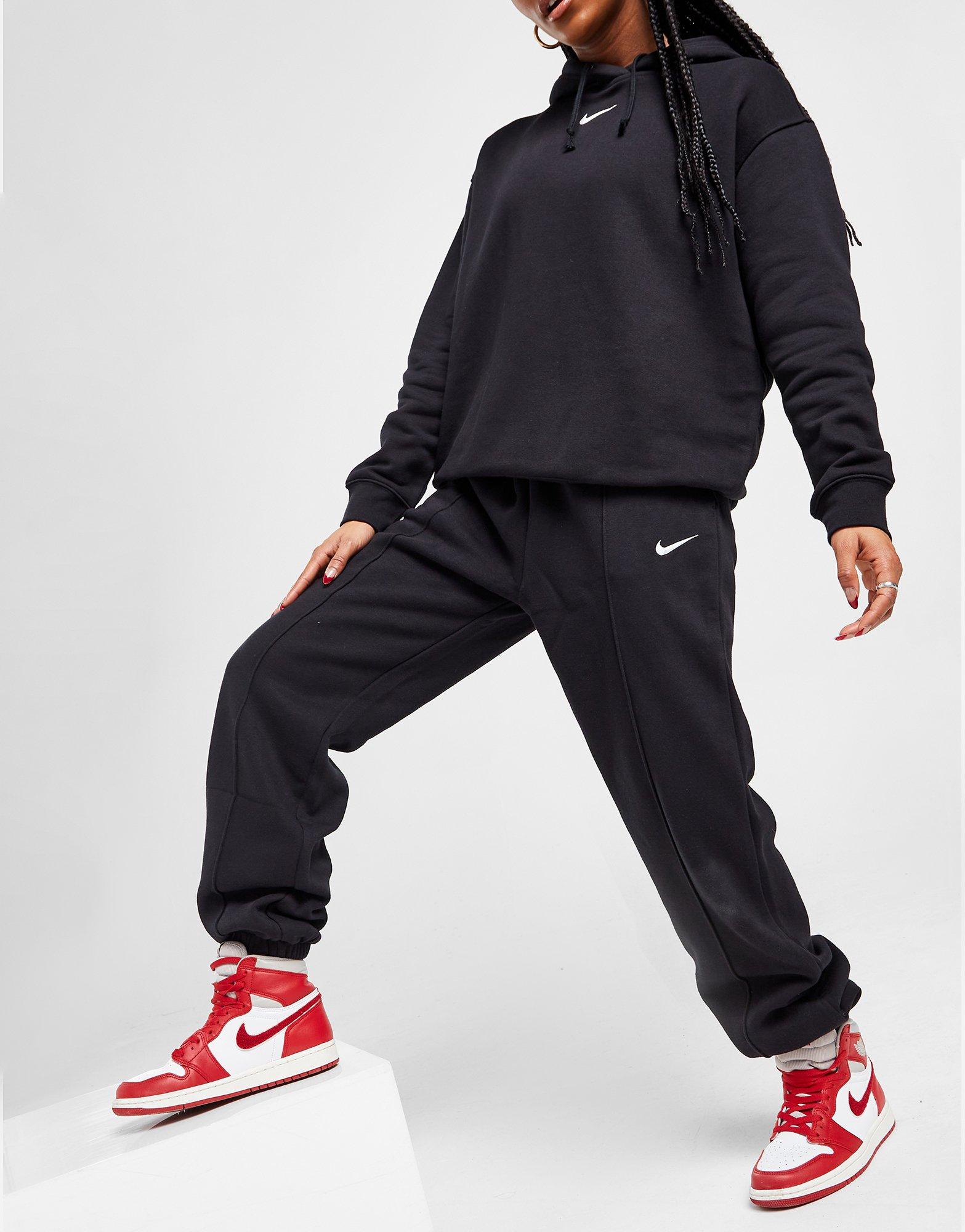 black nike joggers fleece