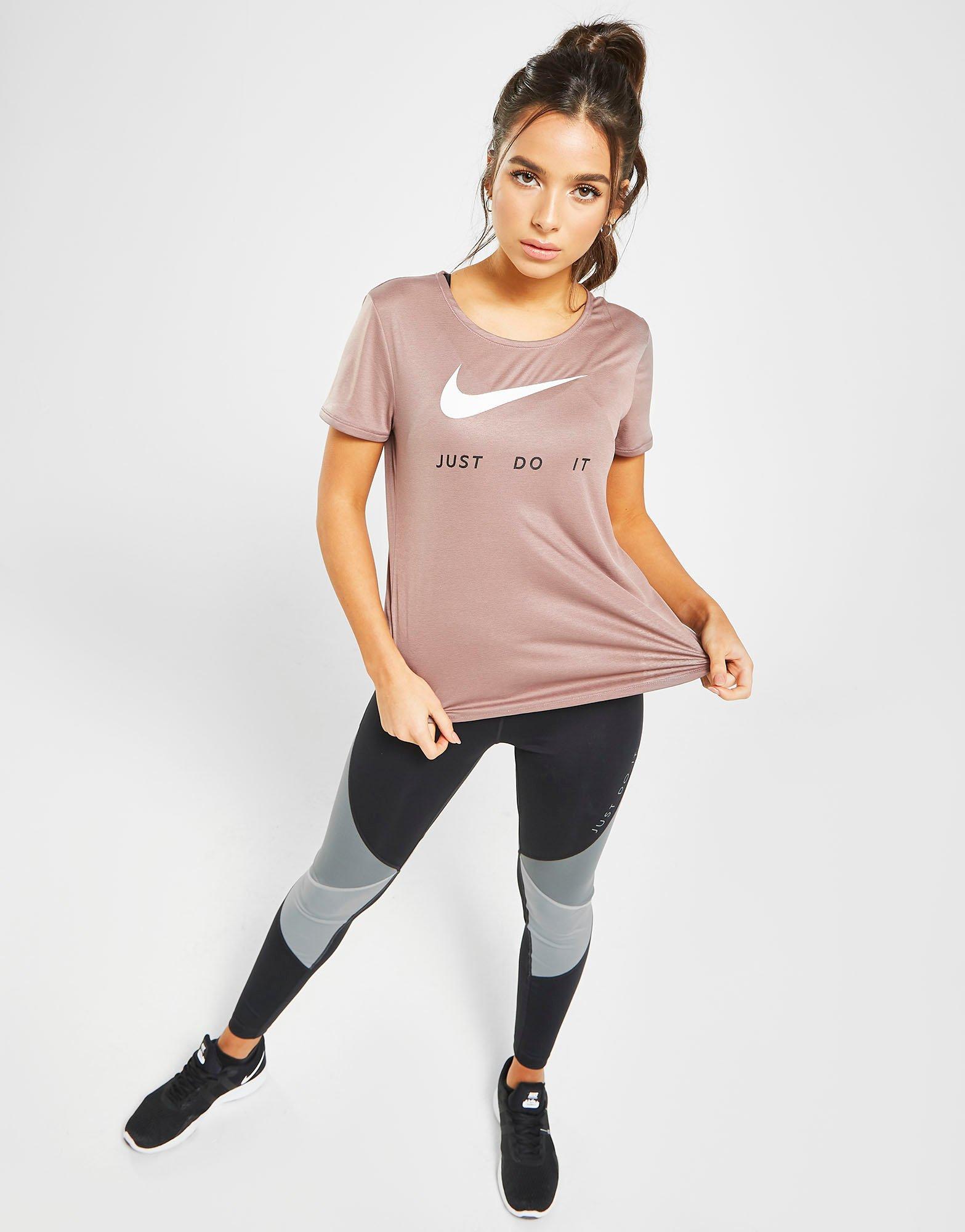 nike tshirt running