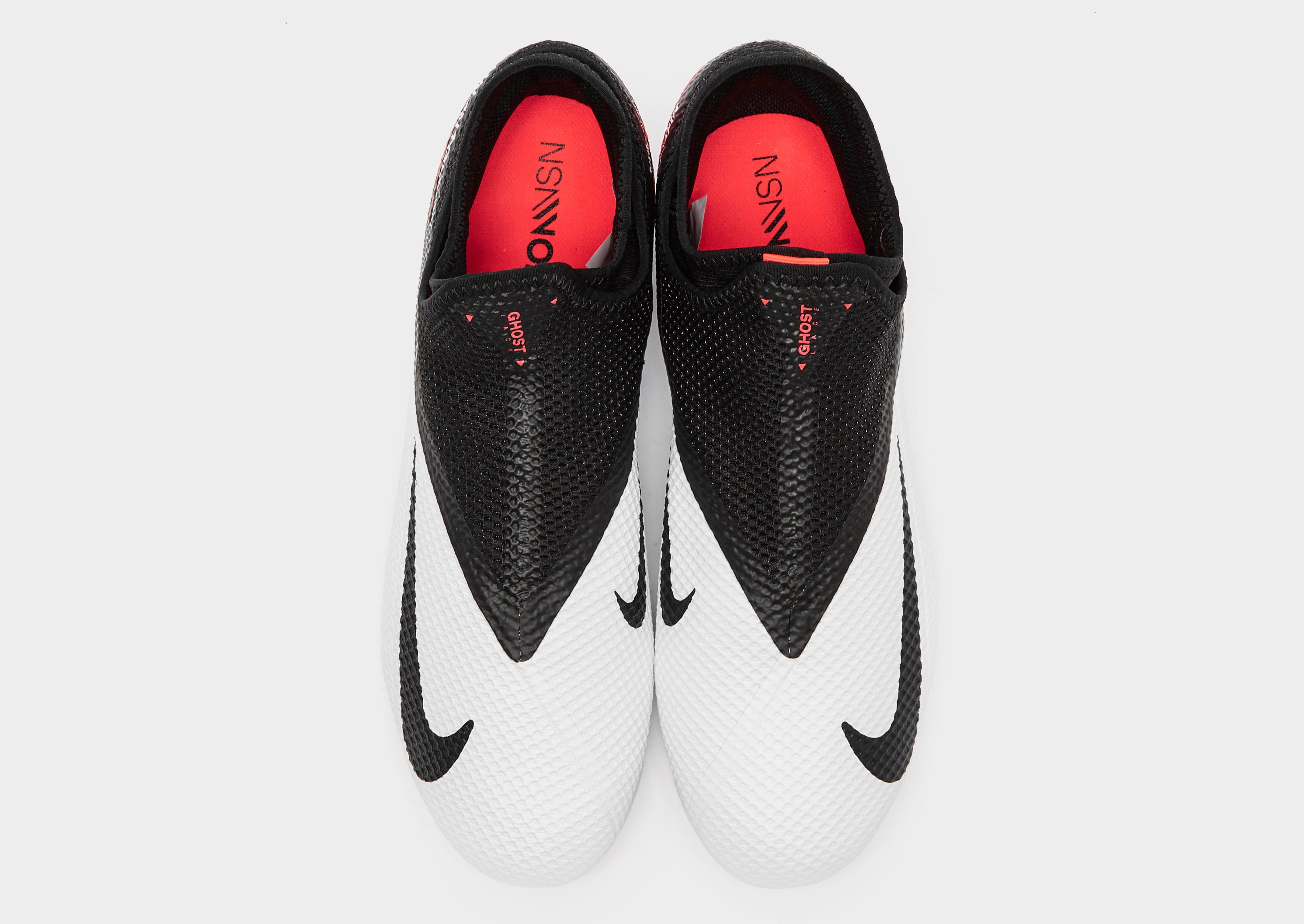 Nike Phantom Vision Pro DF FG Men 's Soccer Shoes .
