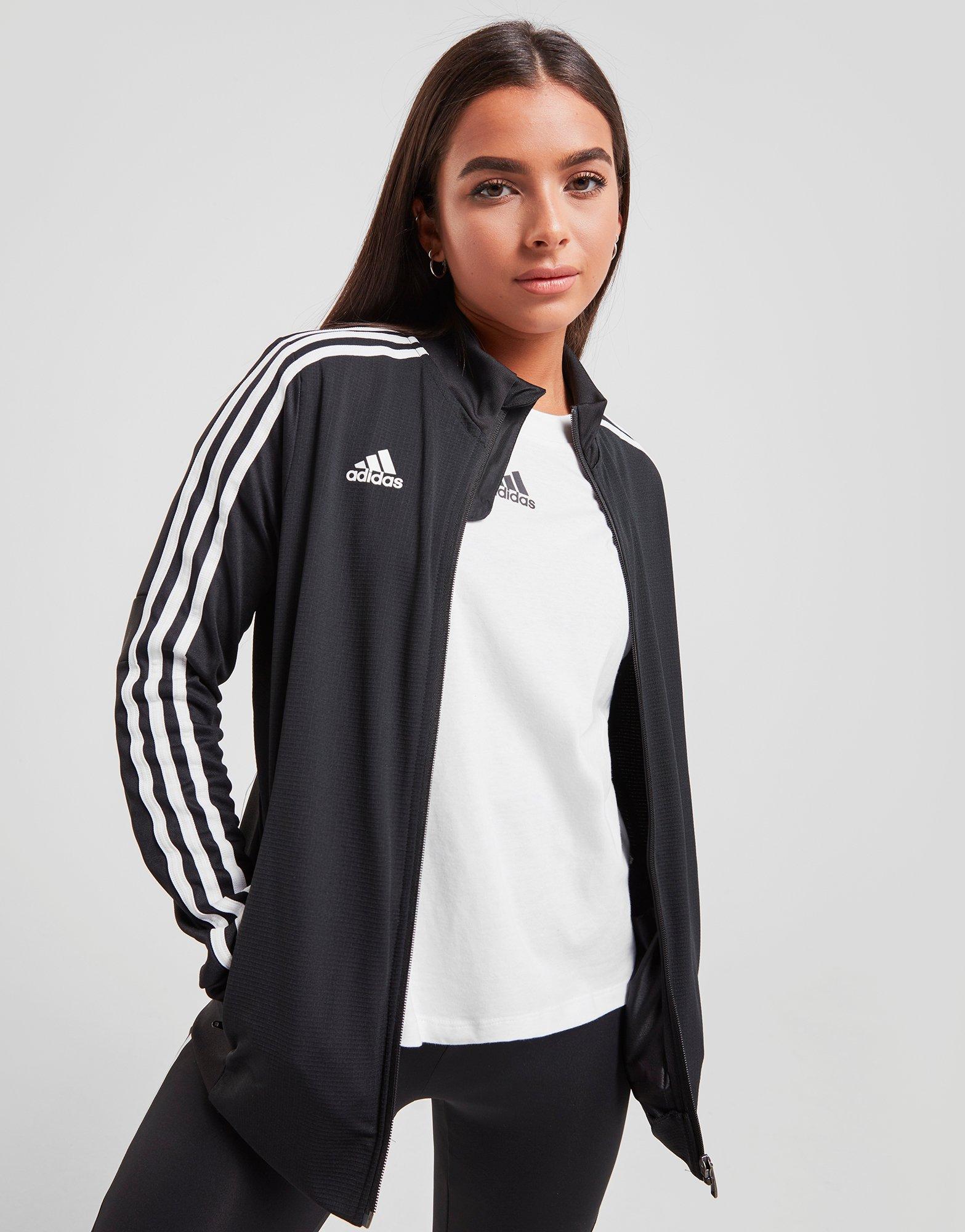 casacos desportivos adidas