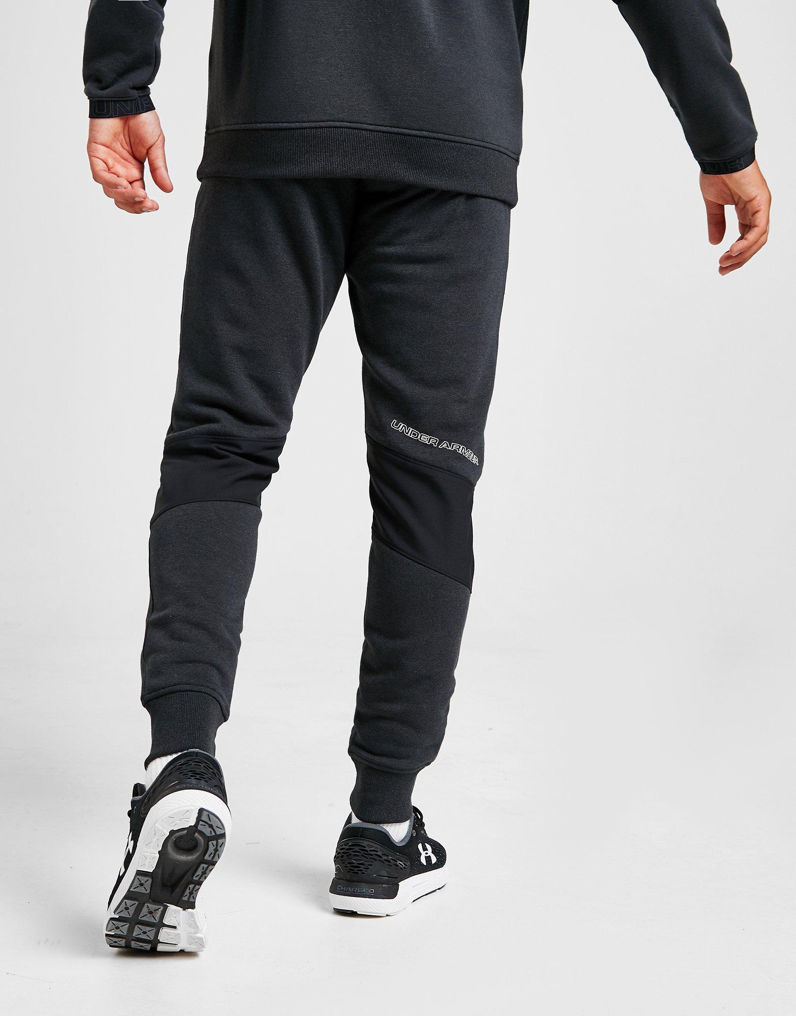 black under armour joggers