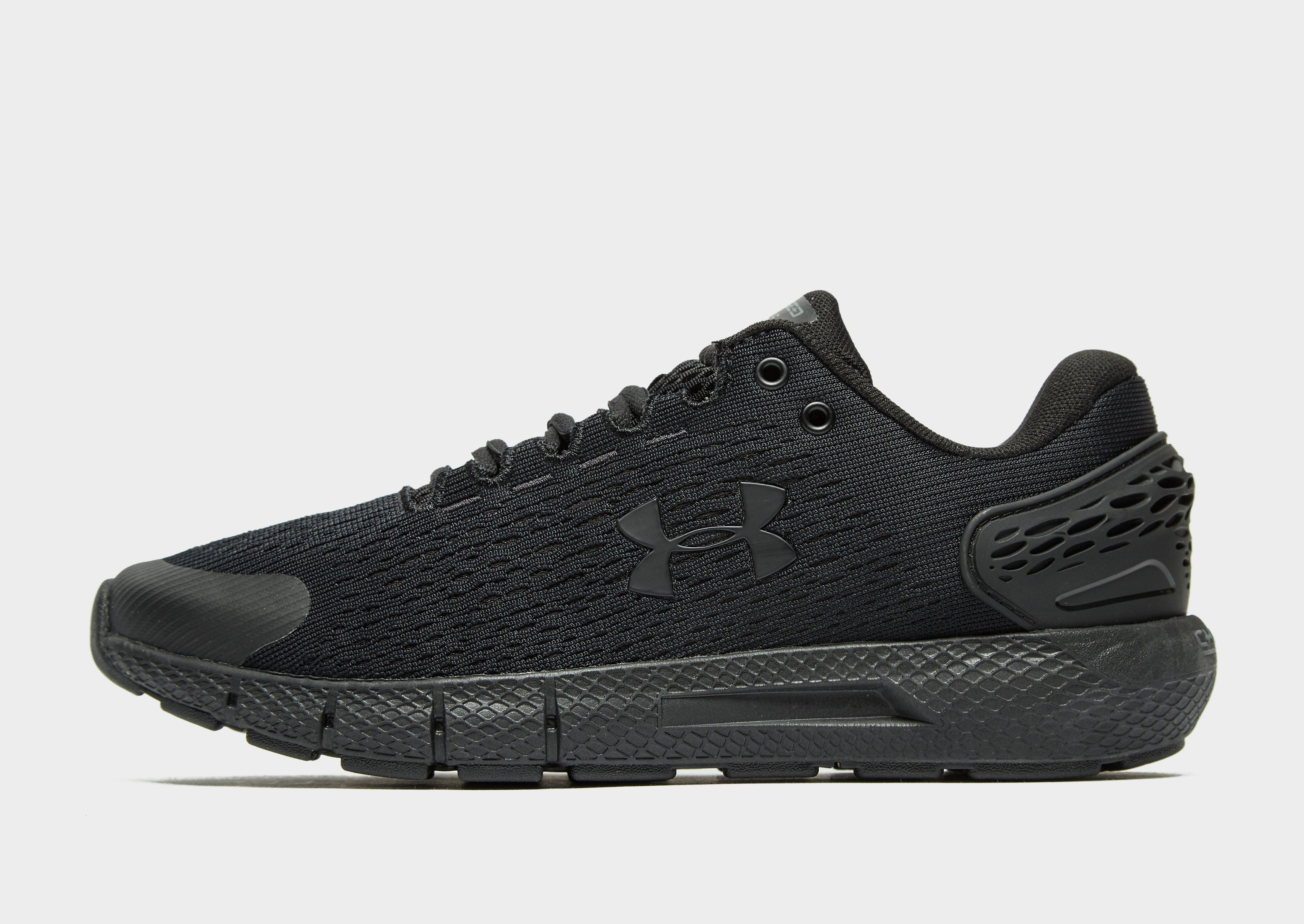 under armour all black shoes