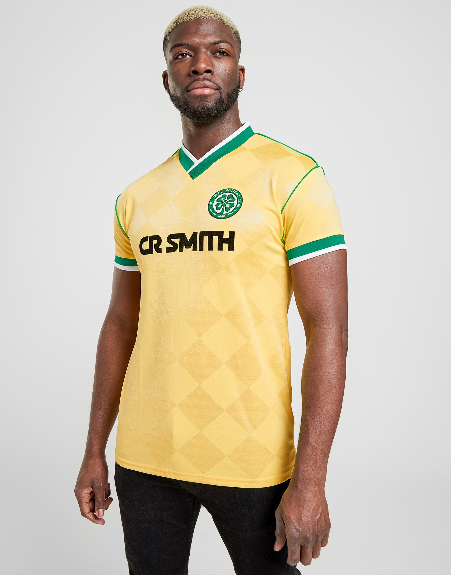 Celtic 19-20 away kit released: Yellow jersry with green sleeves