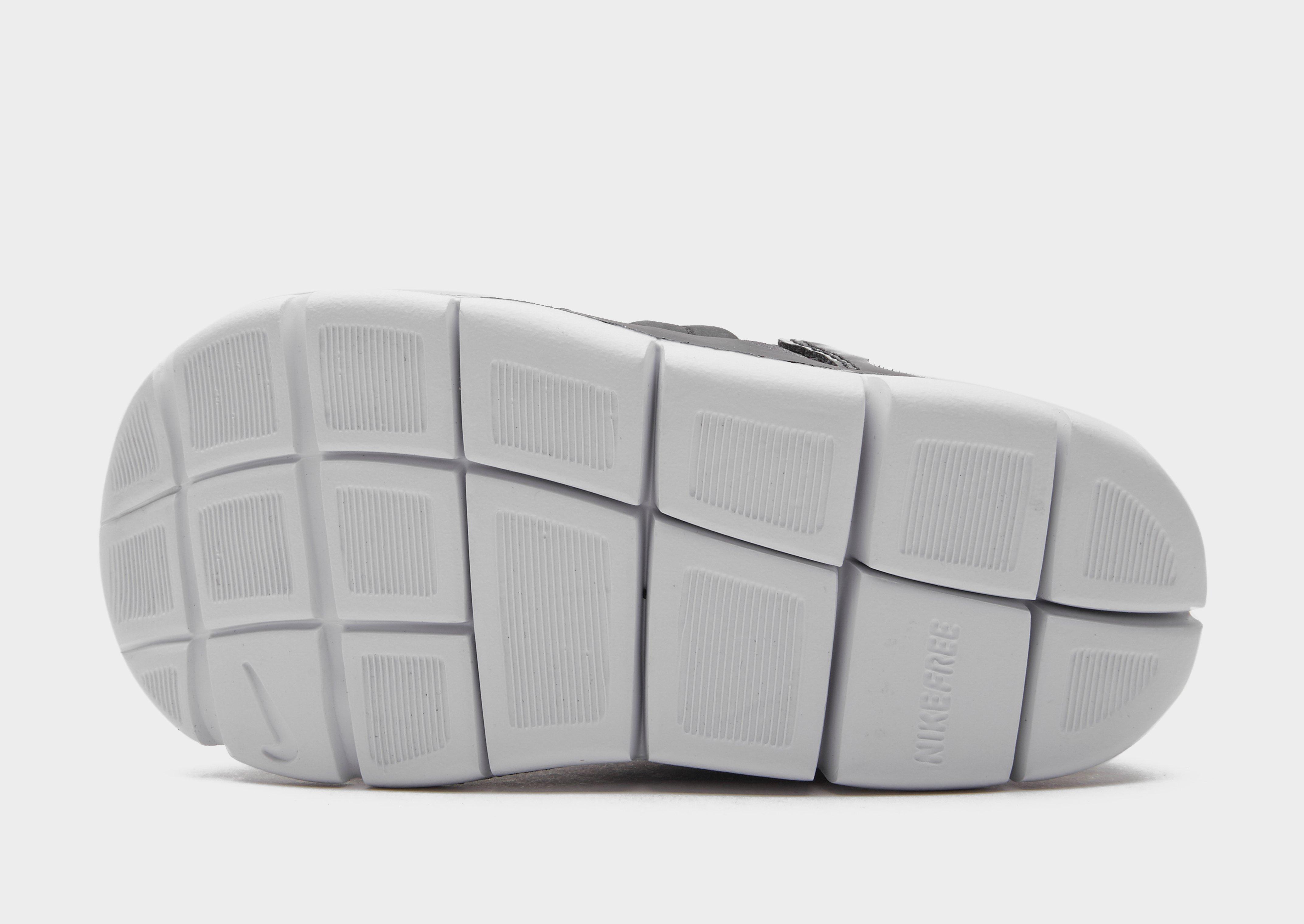 nike dynamo free junior