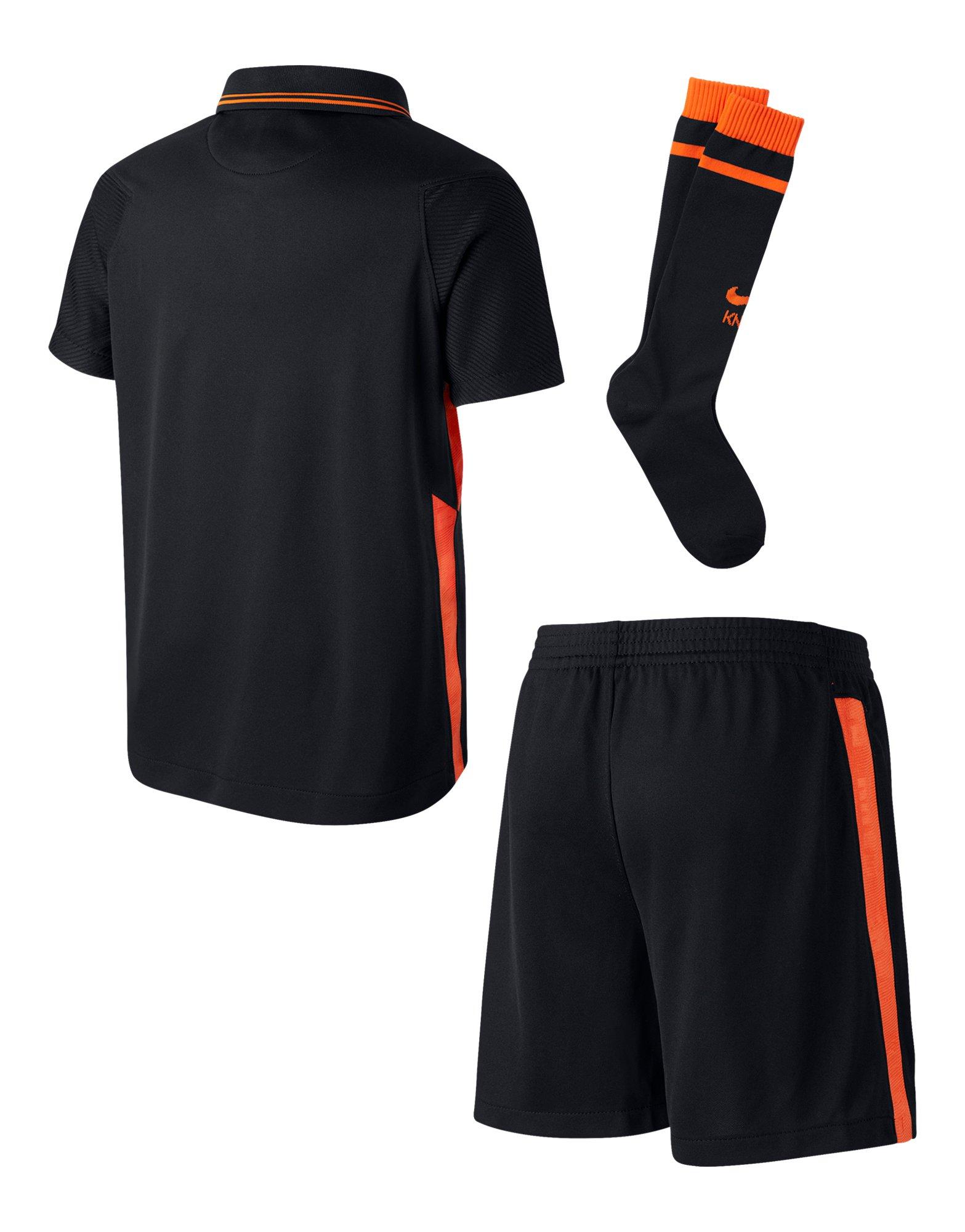 kit calcio nike