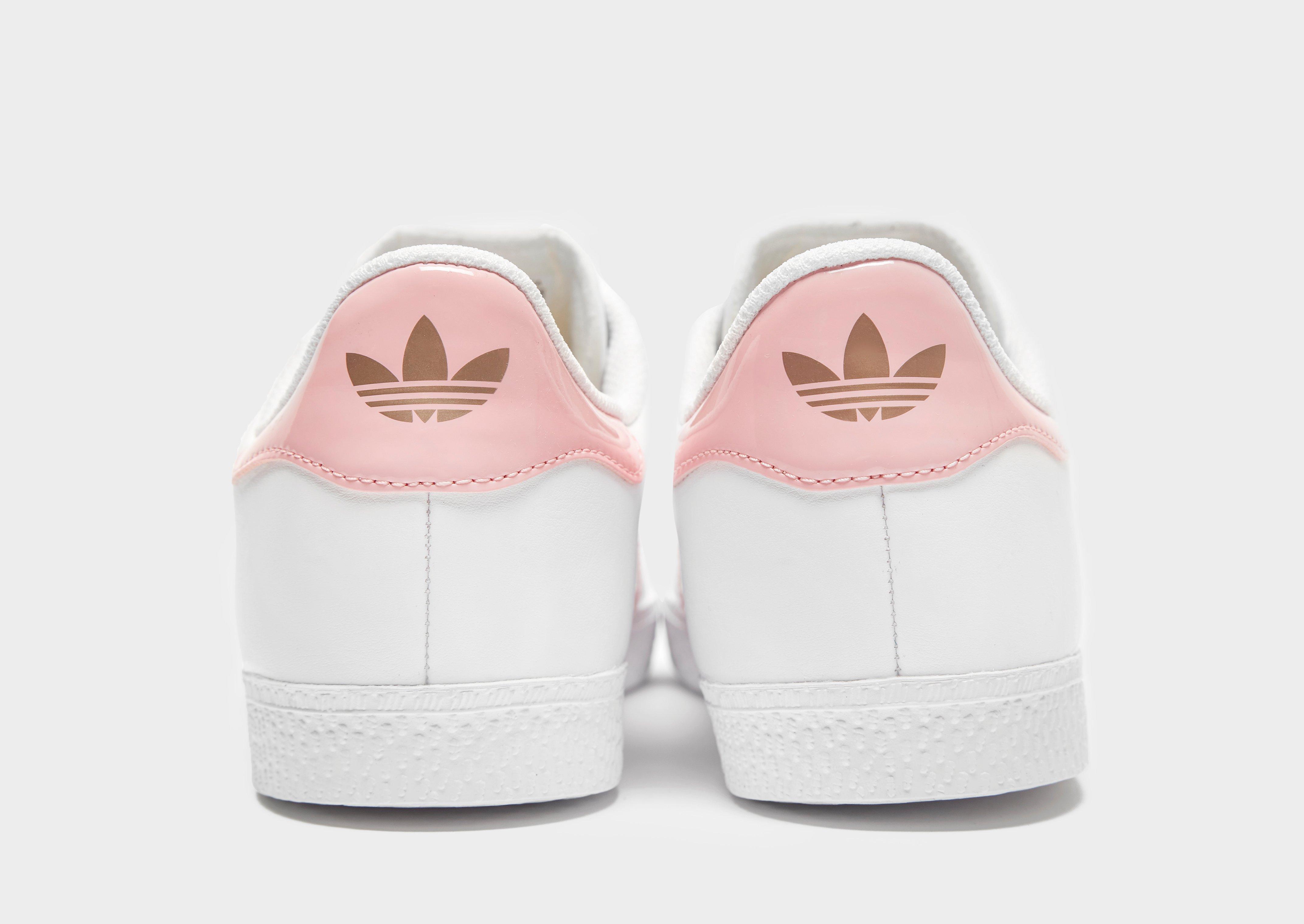junior gazelles size 4