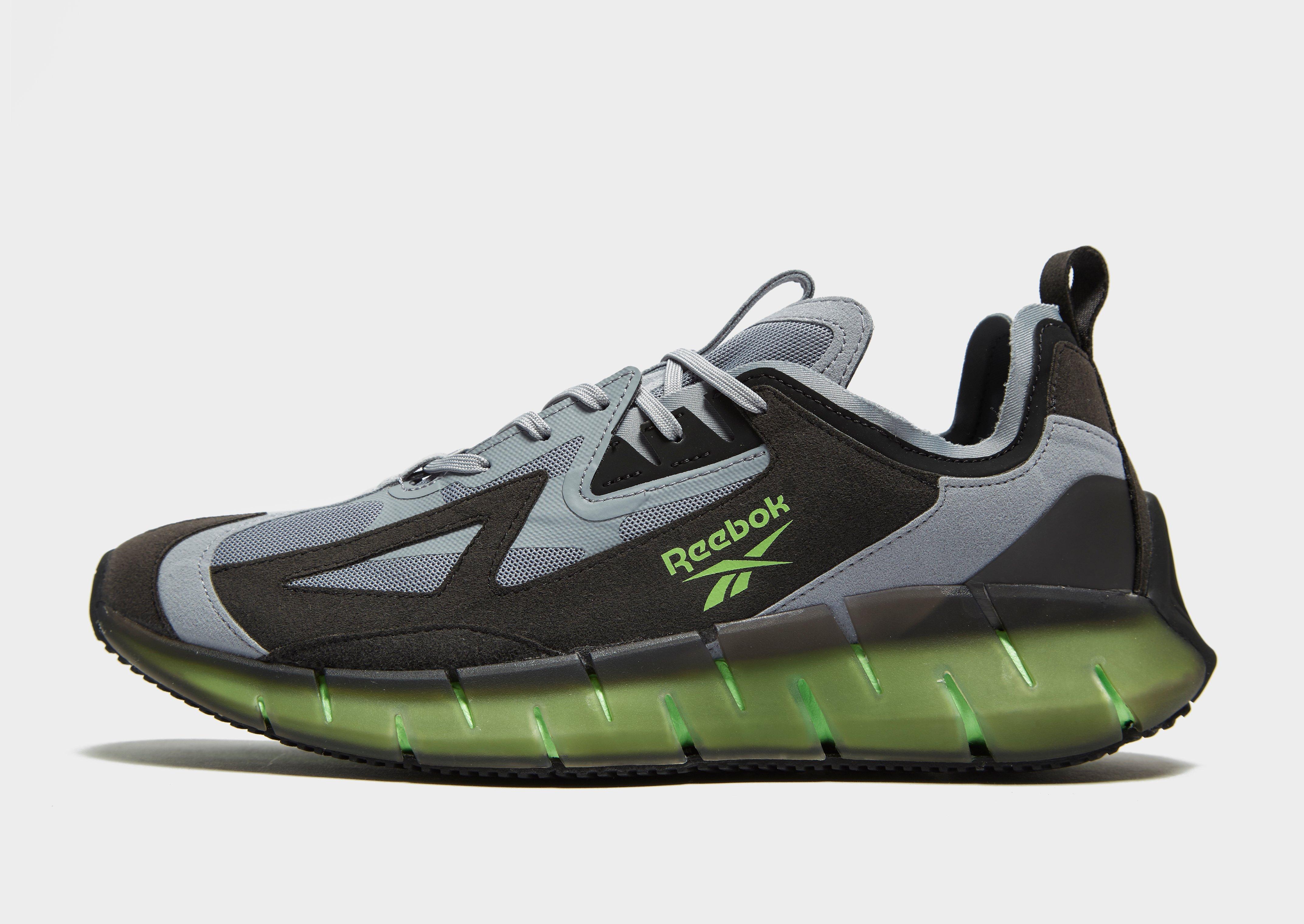 reebok black sports shoes