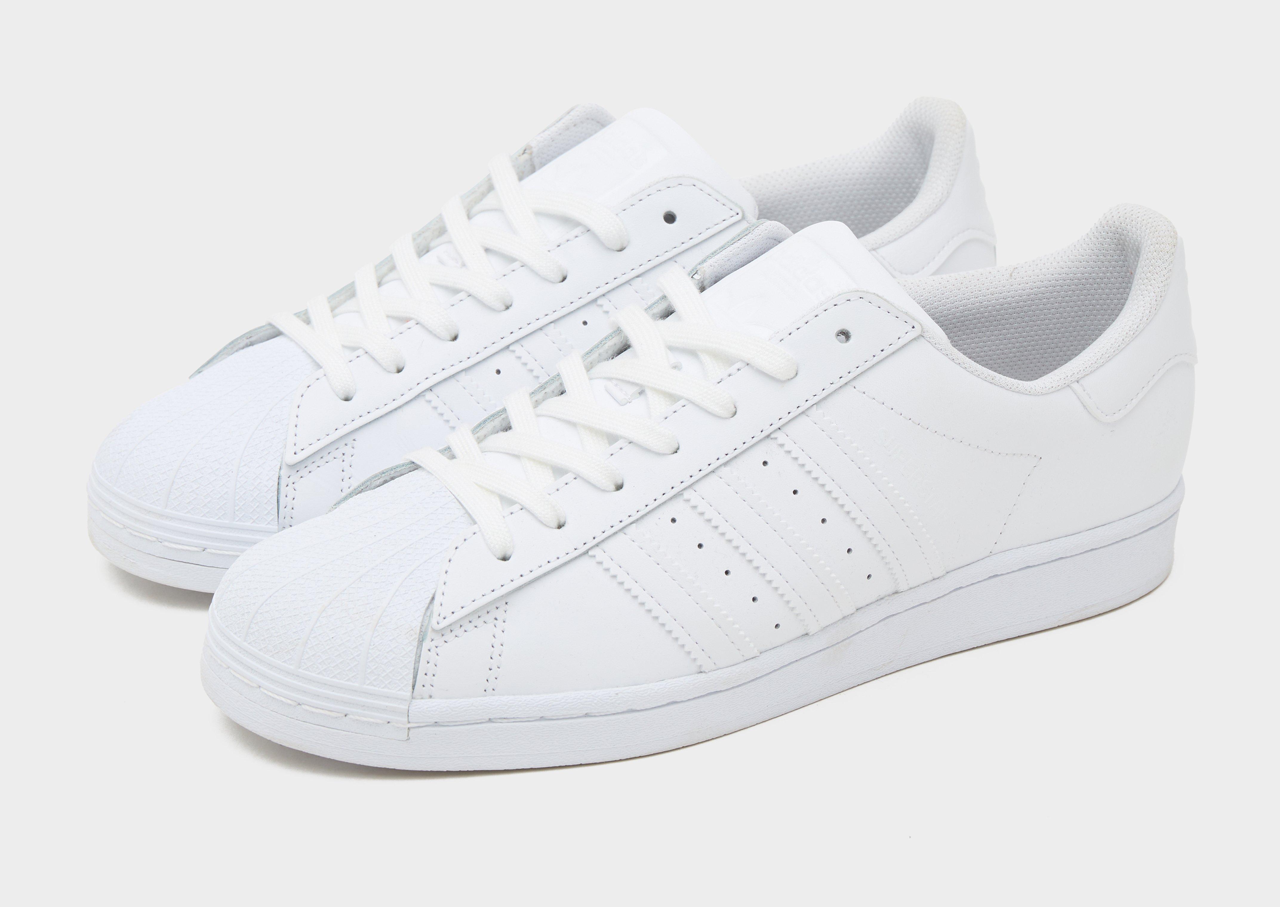 White superstar hotsell foundation trainers