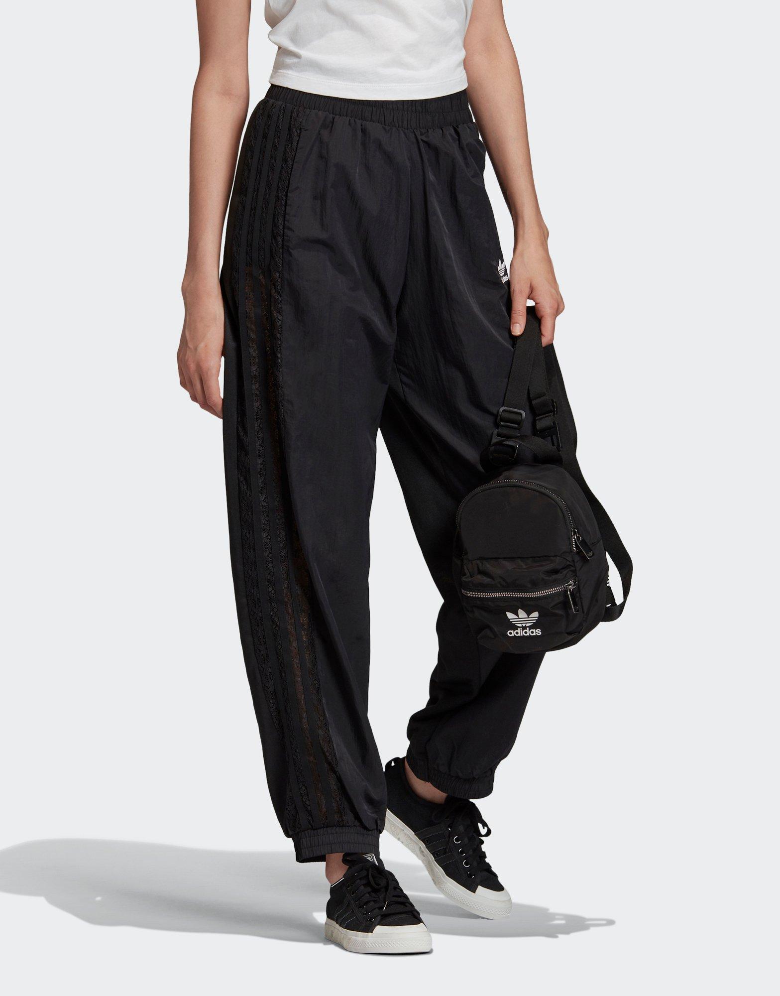 pantaloni cargo adidas