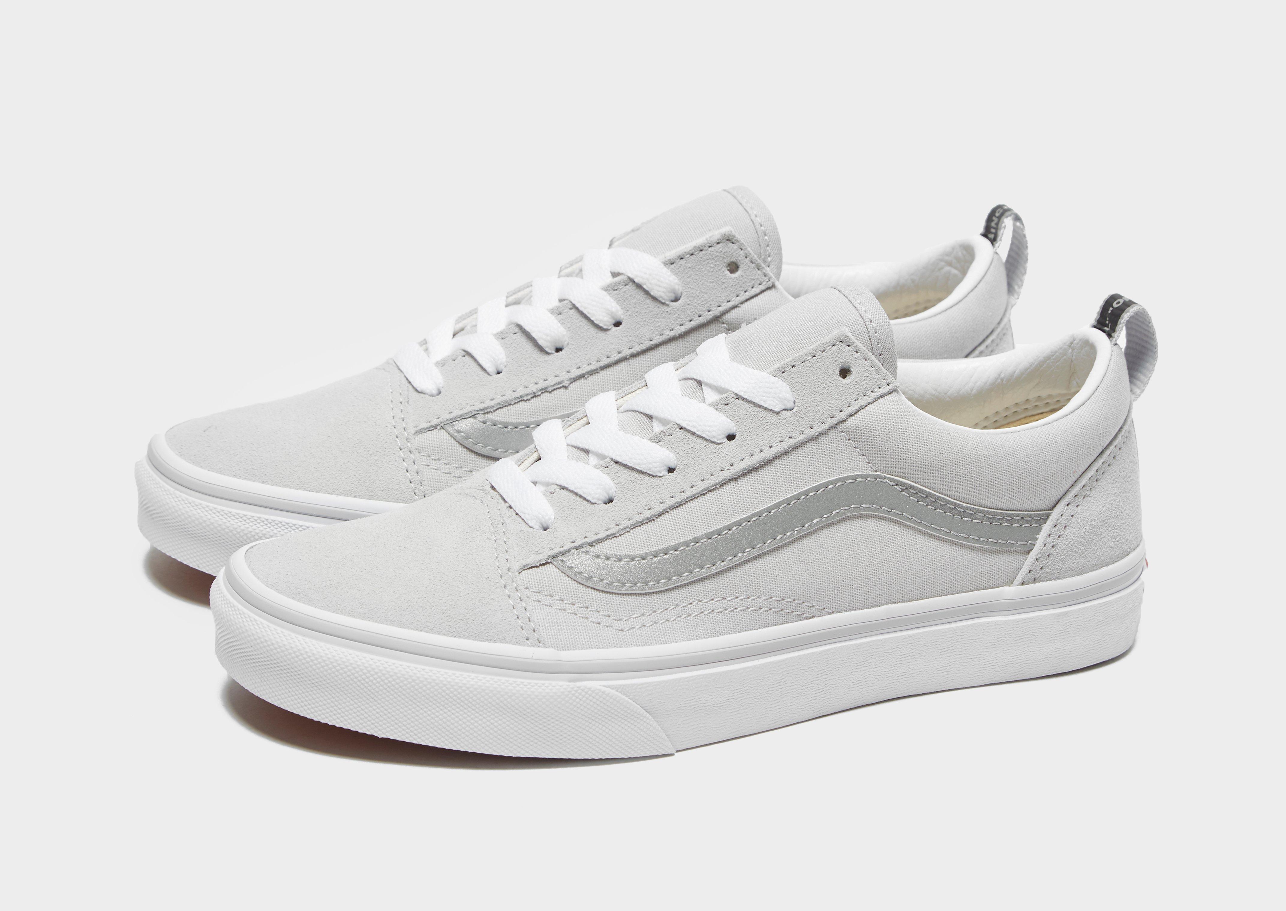 junior old skool vans black and white